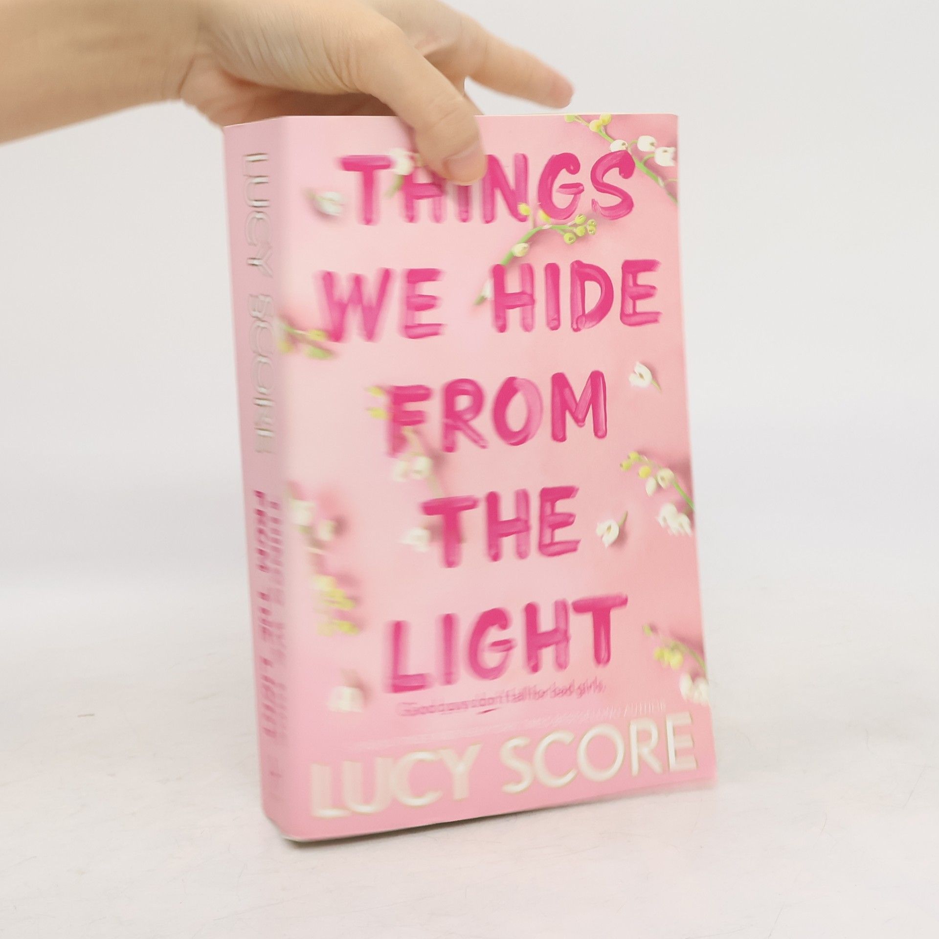 Lucy Score Things we hide from the light