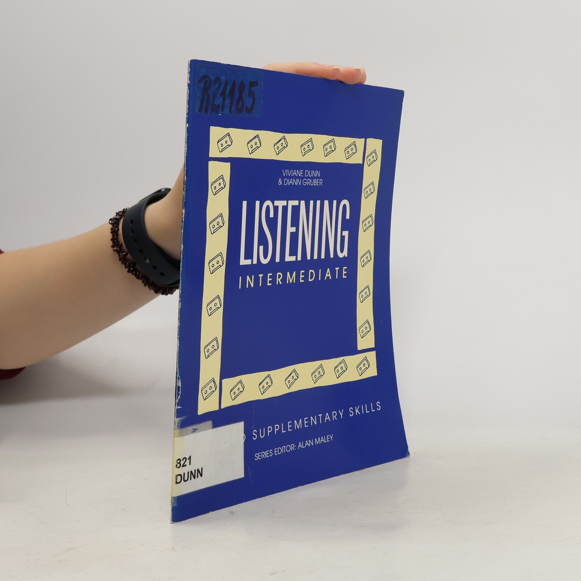 Viviane Dunn Listening. Intermediate