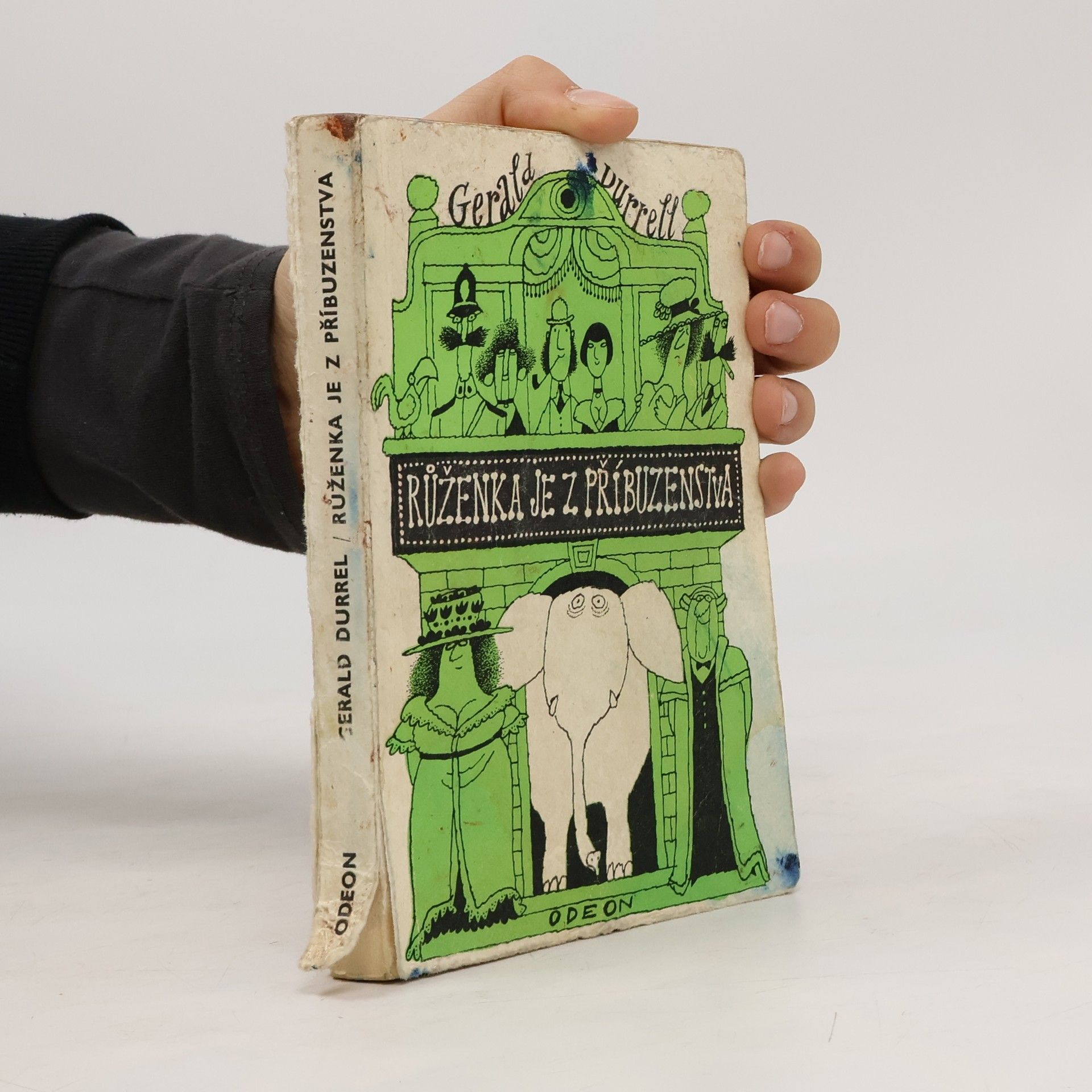 Gerald Malcolm Durrell Růženka je z příbuzenstva