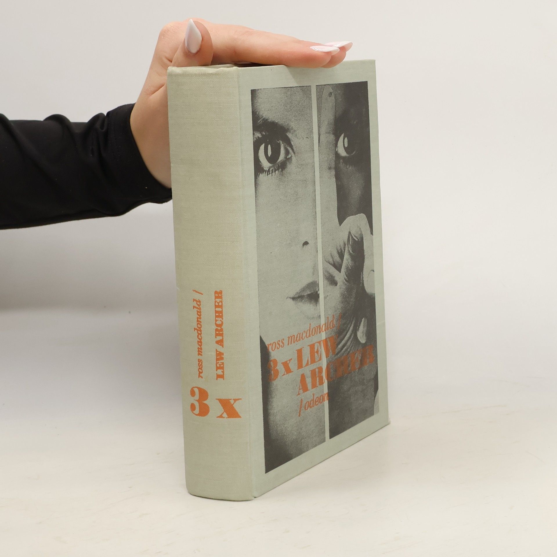 Ross Macdonald 3x Lew Archer