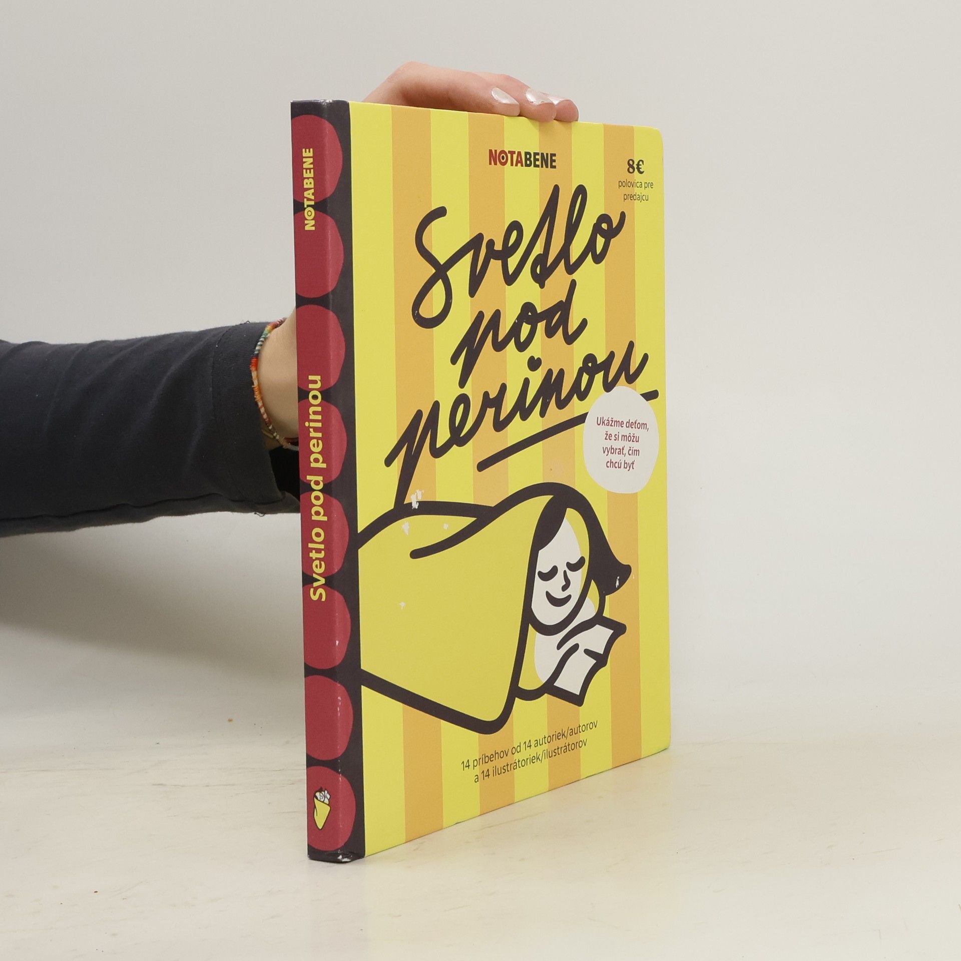 Kolektív autorov Svetlo pod perinou