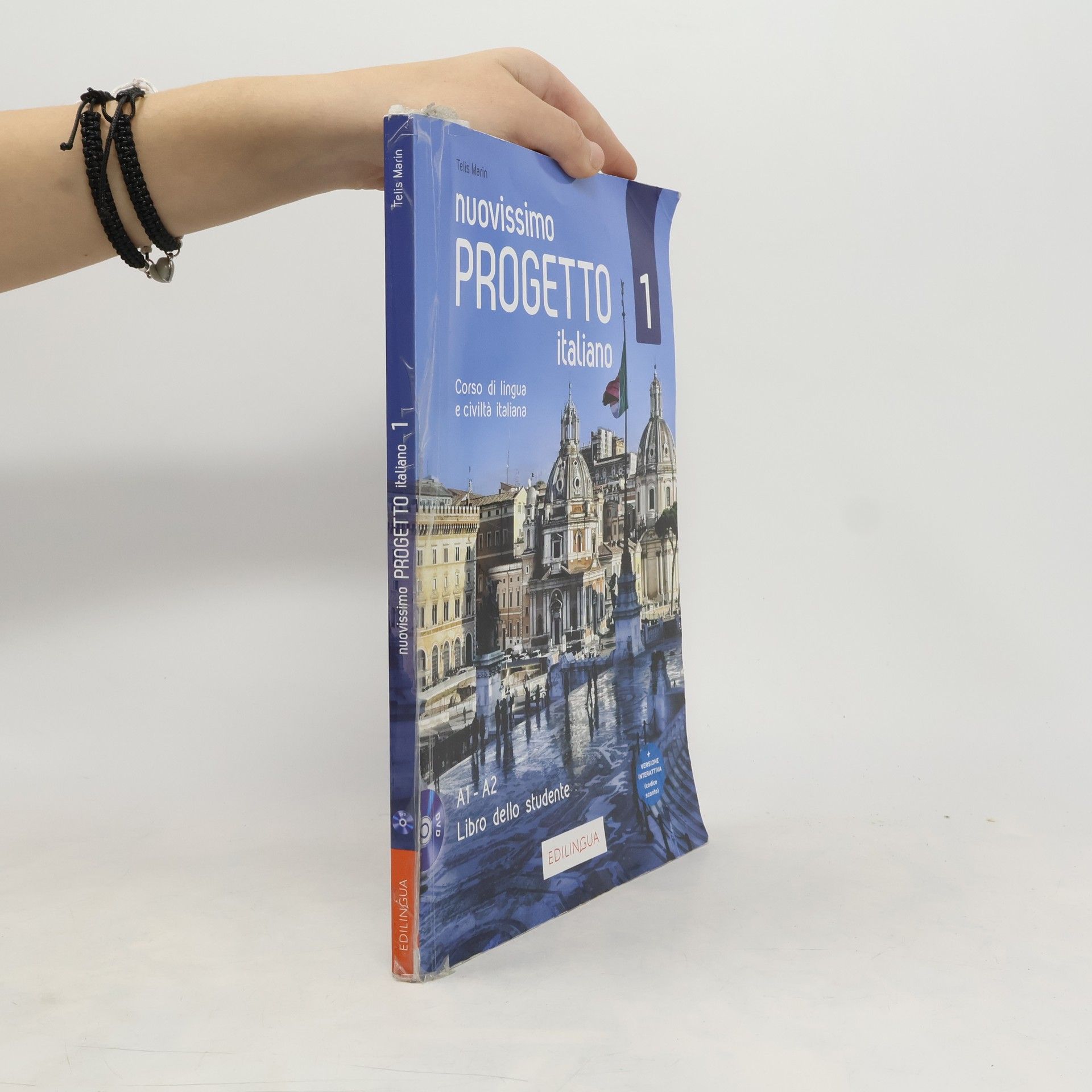 Nuovissimo progetto italiano: corso di lingua e civiltà italiana : A1-A2 : libro dello studente. 1