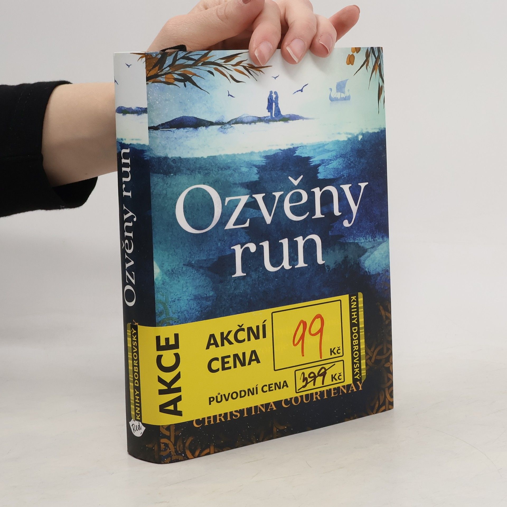 Christina Courtenay Ozvěny run