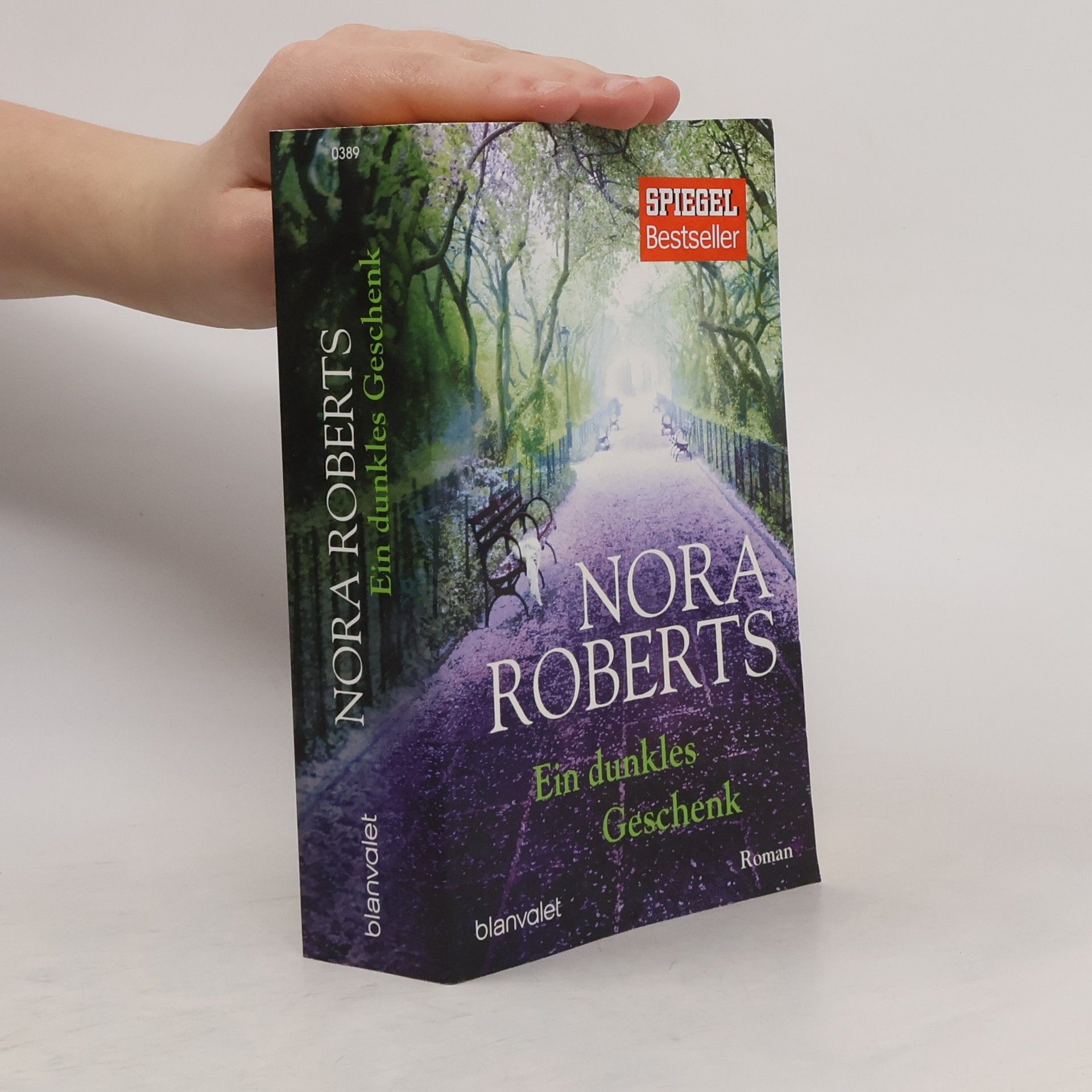 Nora Roberts Ein dunkles Geschenk: roman