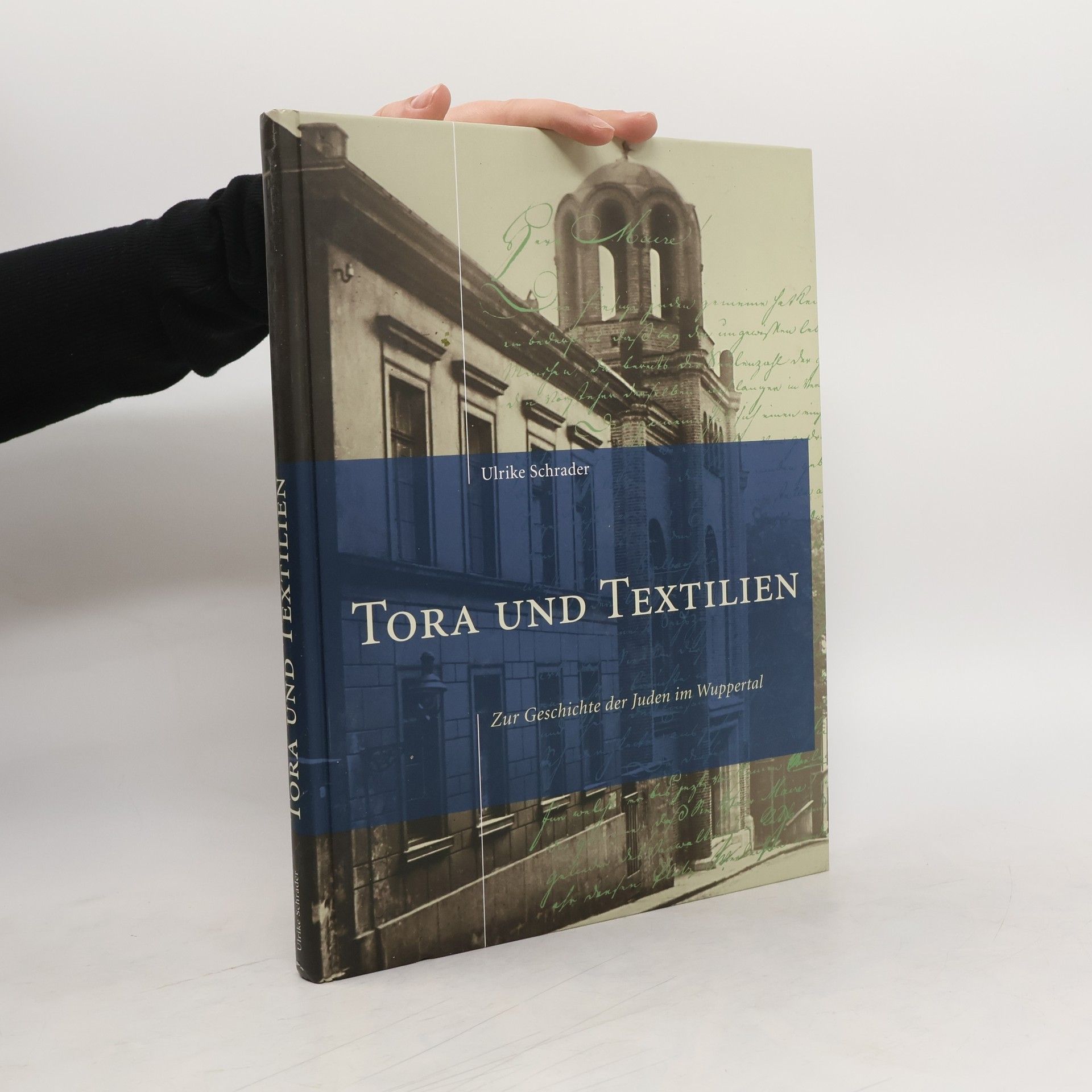 Tora und Textilien