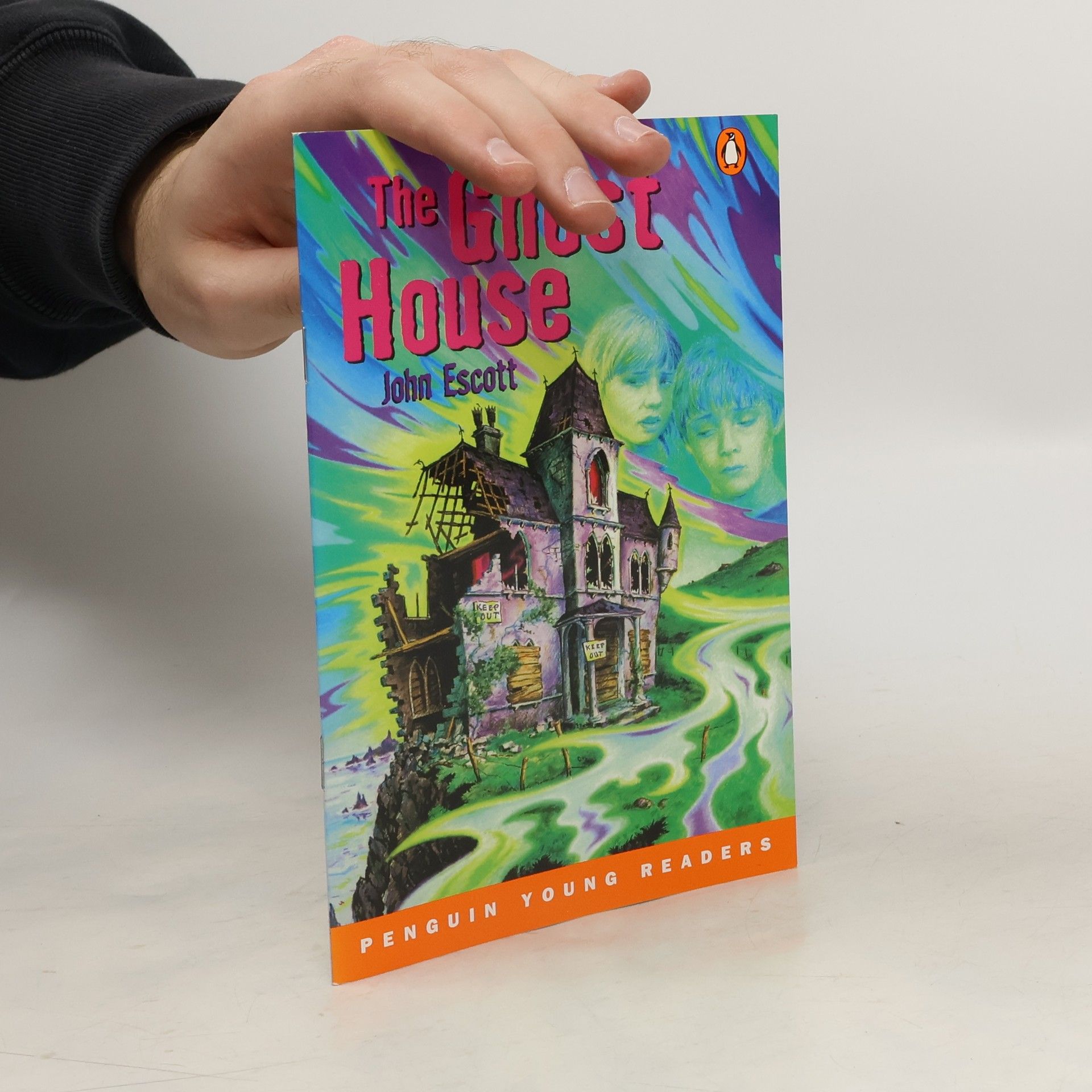 John Escott Penguin Young Readers - 1. The Ghost House