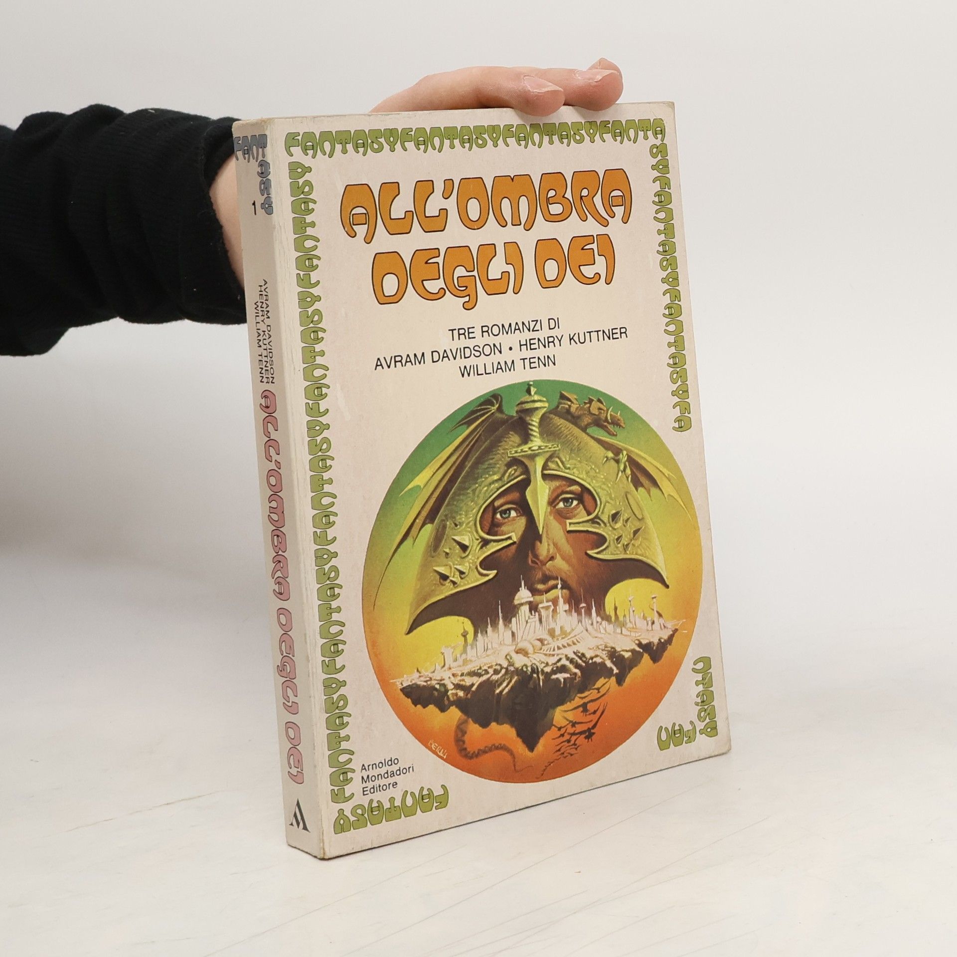 All’ombra degli dei