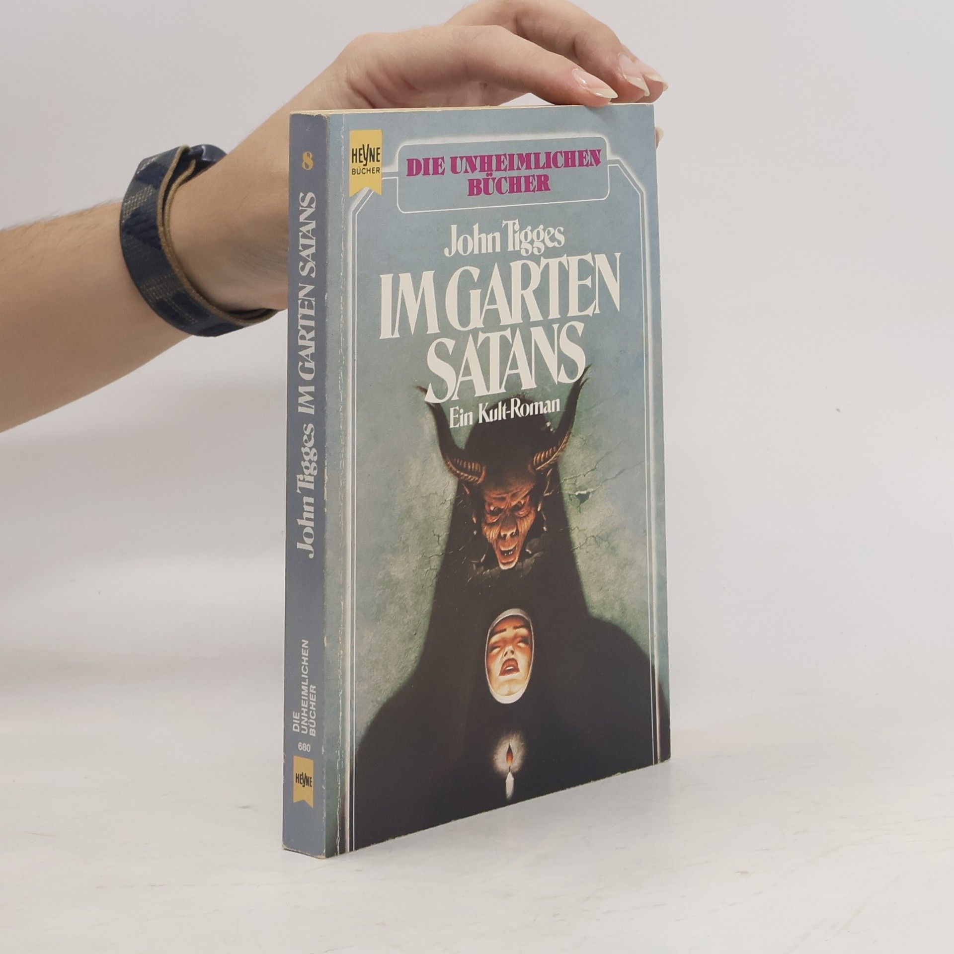 Im Garten Satans. Ein Kult- Roman.