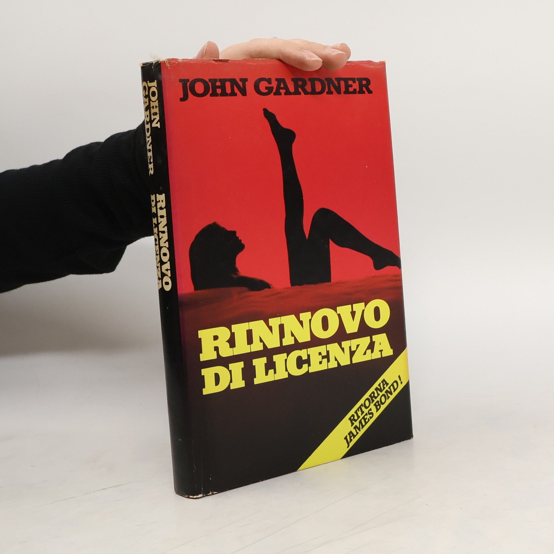 John Gardner Rinnovo di licenza