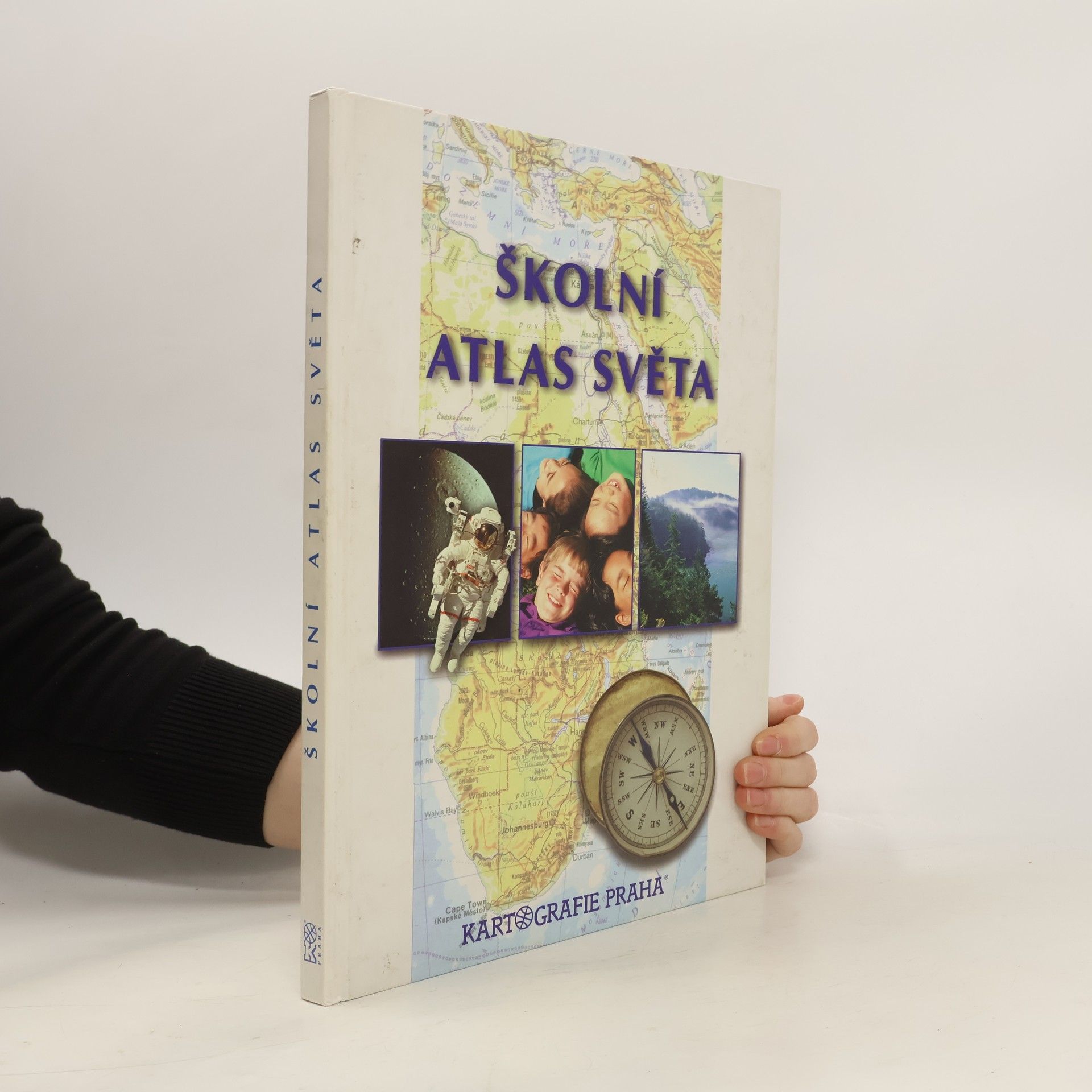 Collectif d'auteurs Školní atlas světa