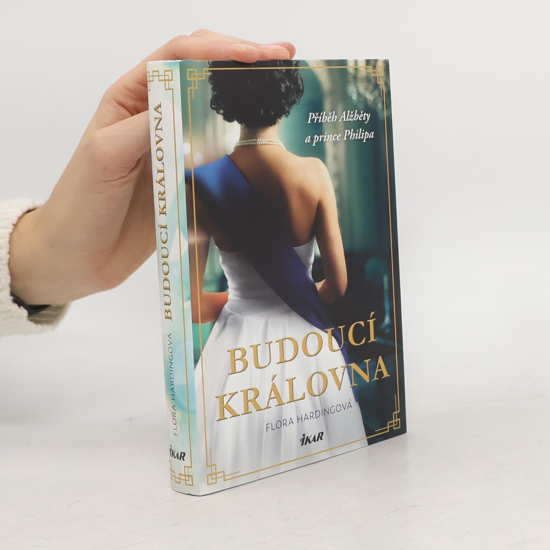 Flora Harding Budoucí královna