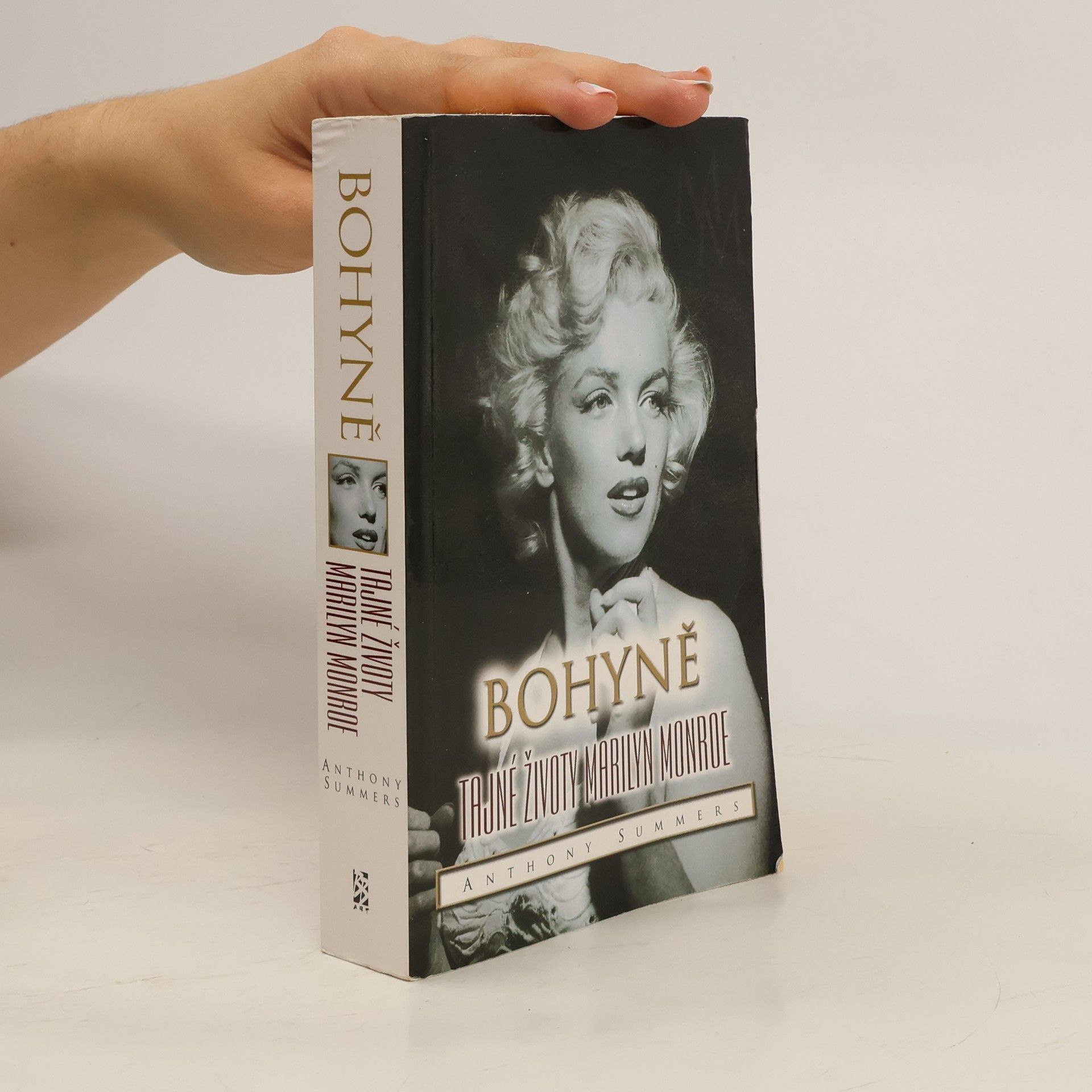 Bohyně : tajné životy Marilyn Monroe