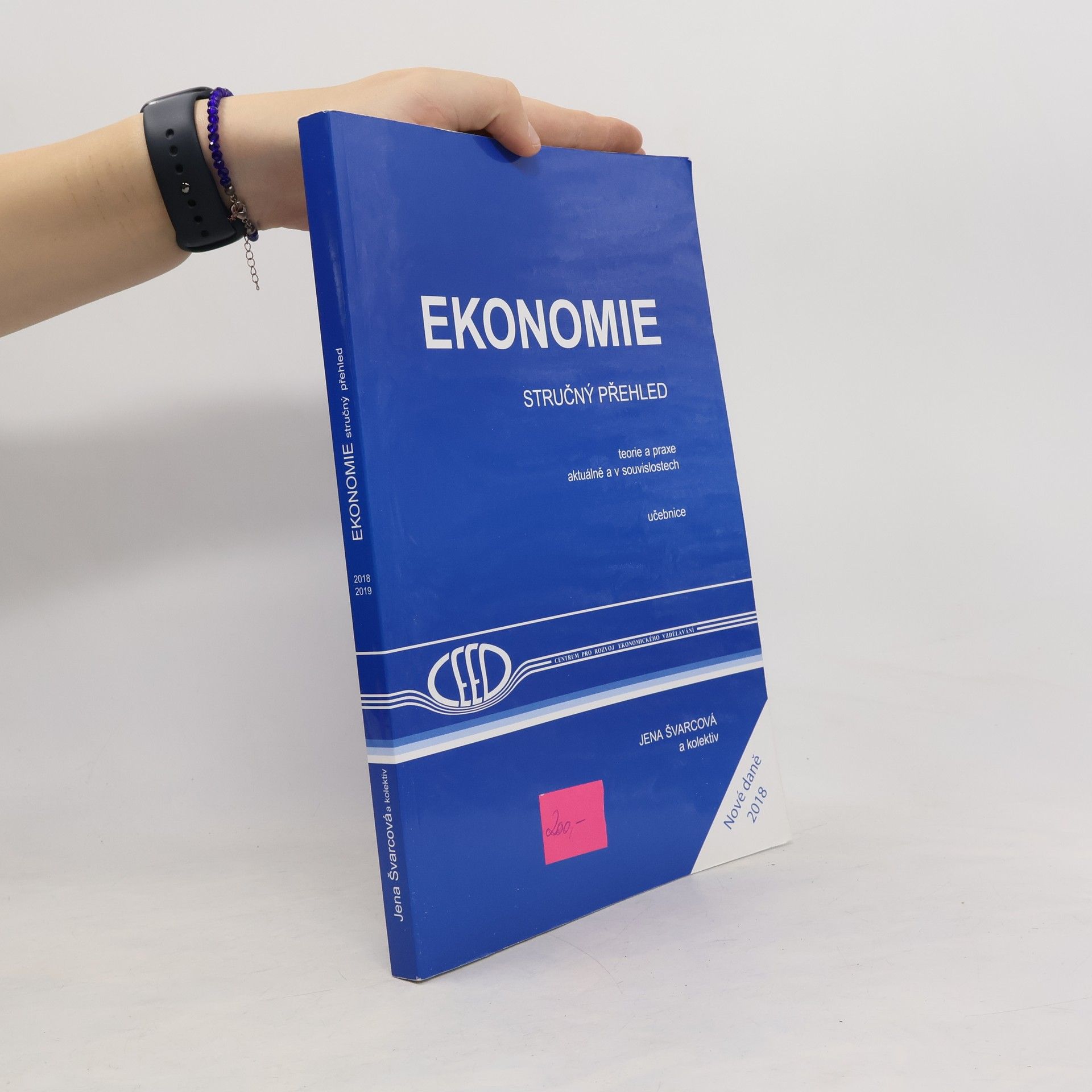 Jena Švarcová Ekonomie