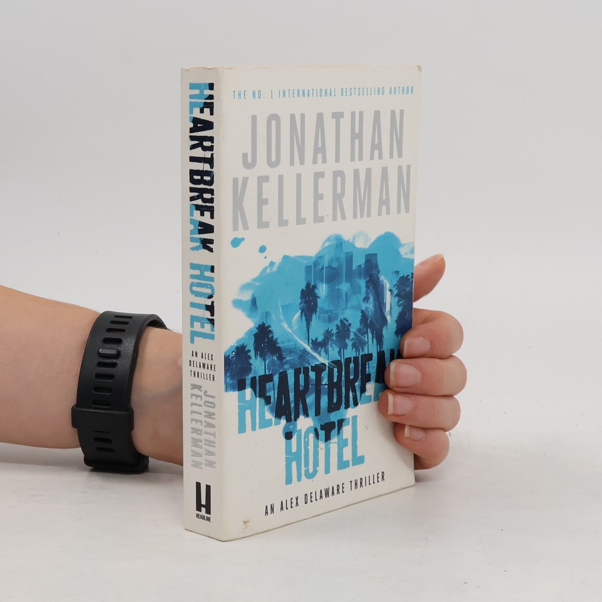 Jonathan Kellerman Heartbreak Hotel