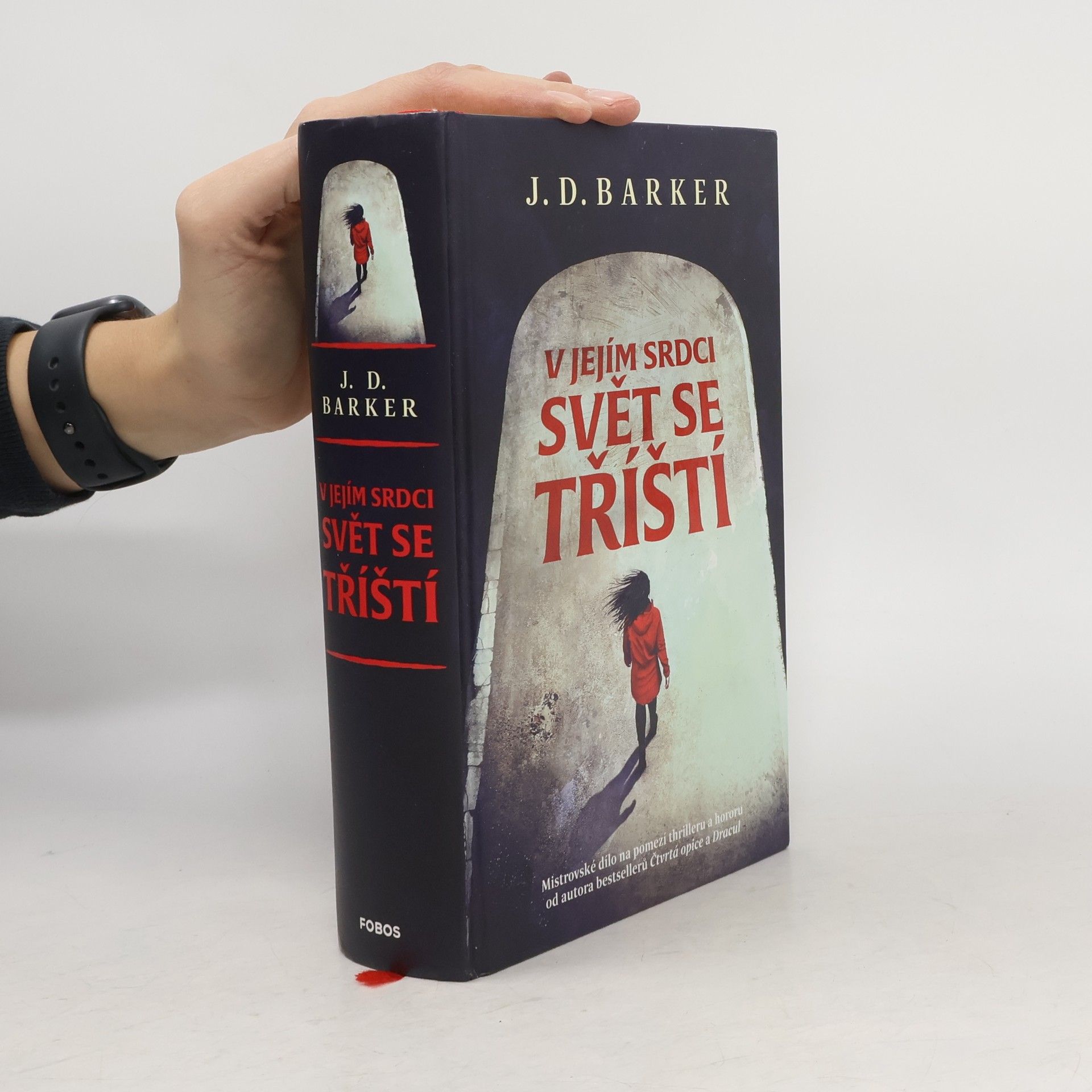 V jejím srdci svět se tříští