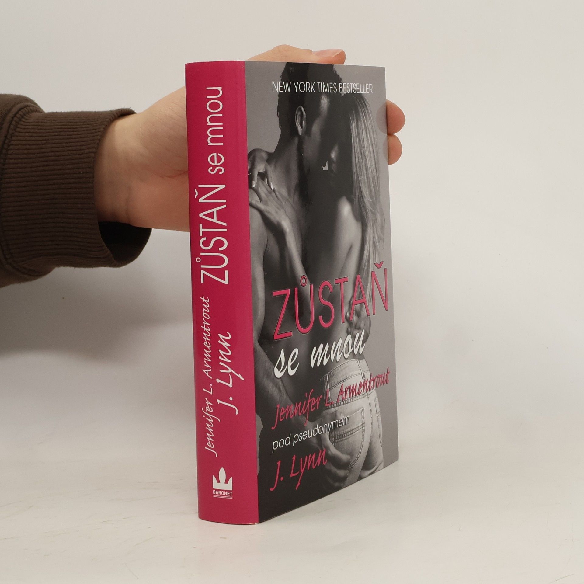 Jennifer Armentrout Zůstaň se mnou