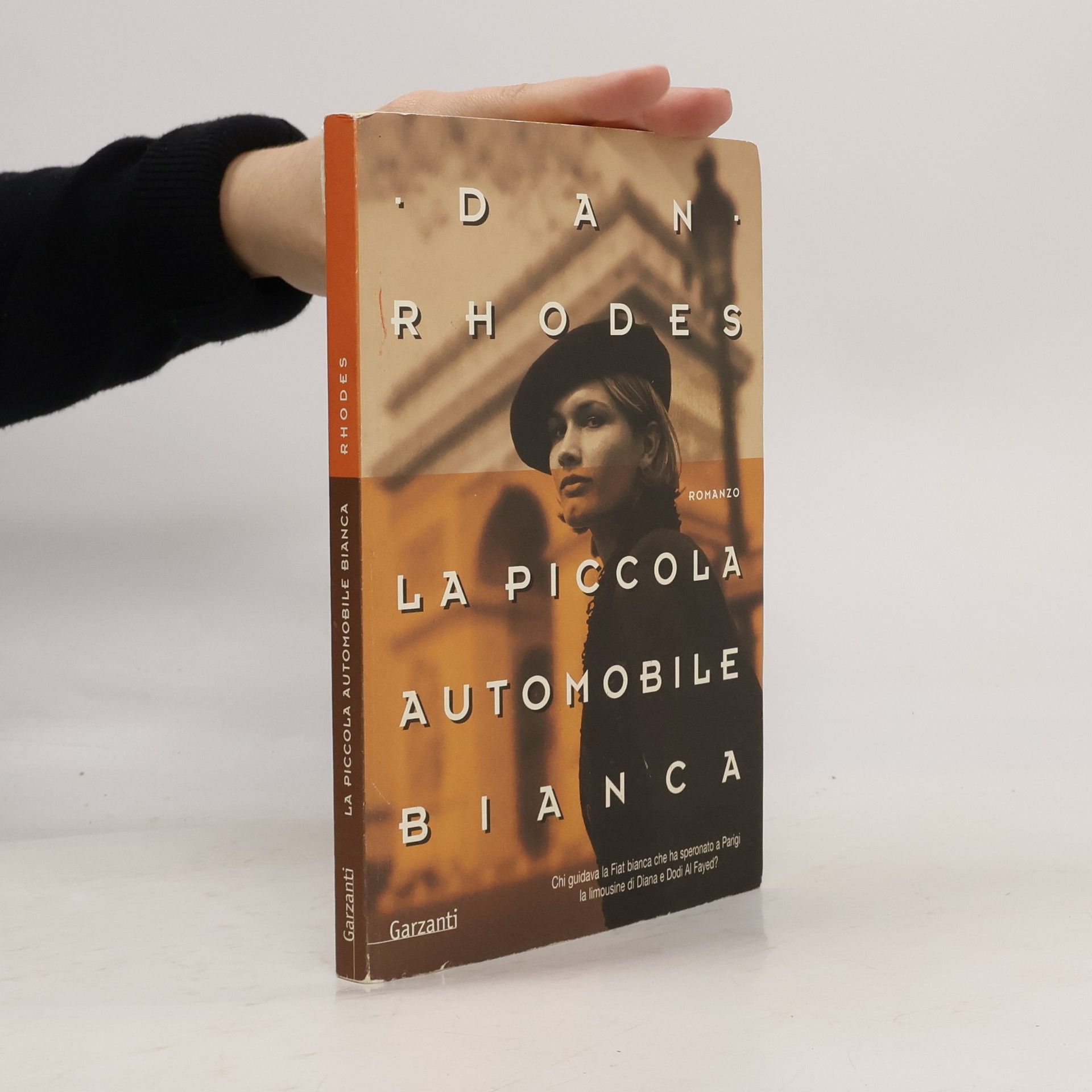 Dan Rhodes La piccola automobile bianca