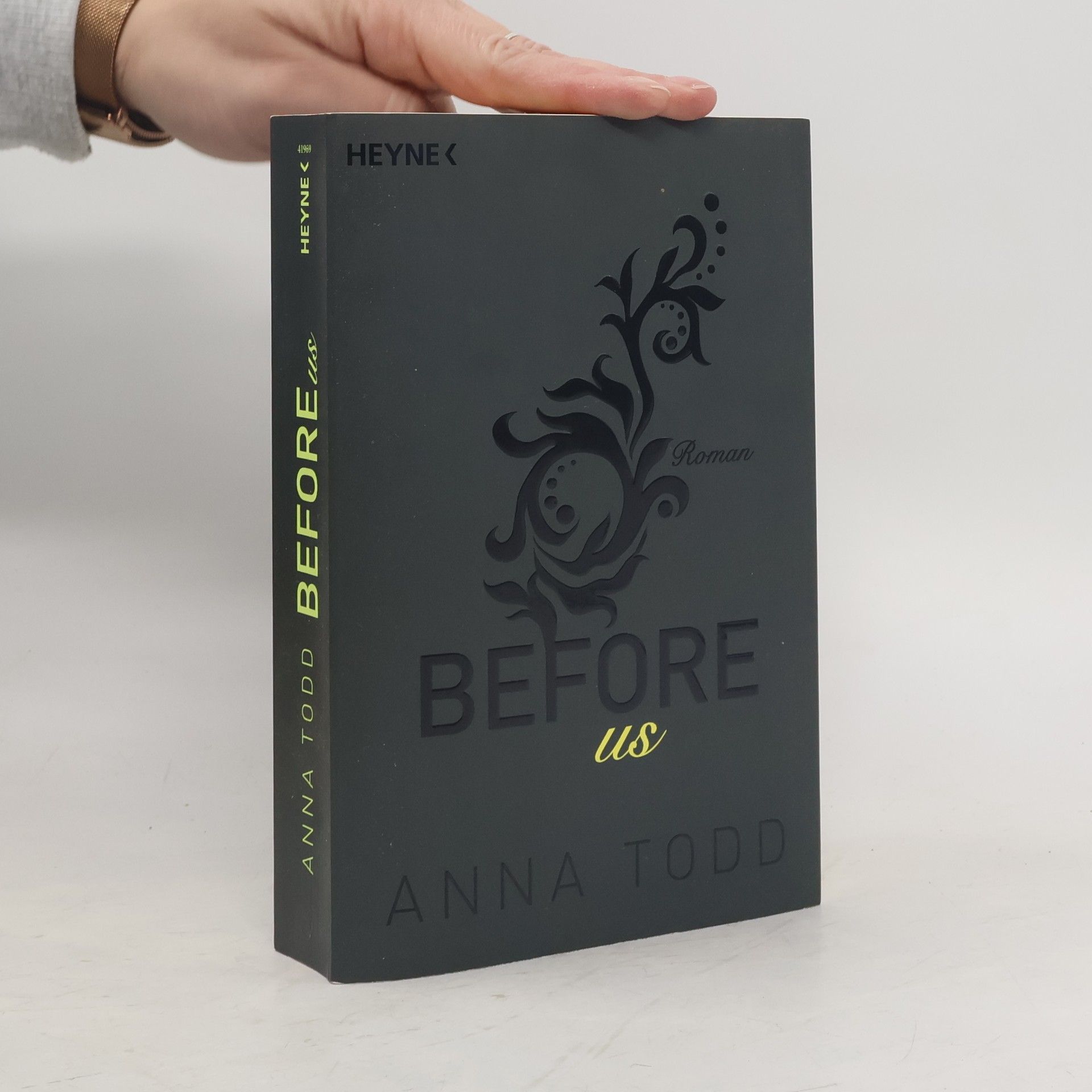 Anna Todd After 5. Before Us