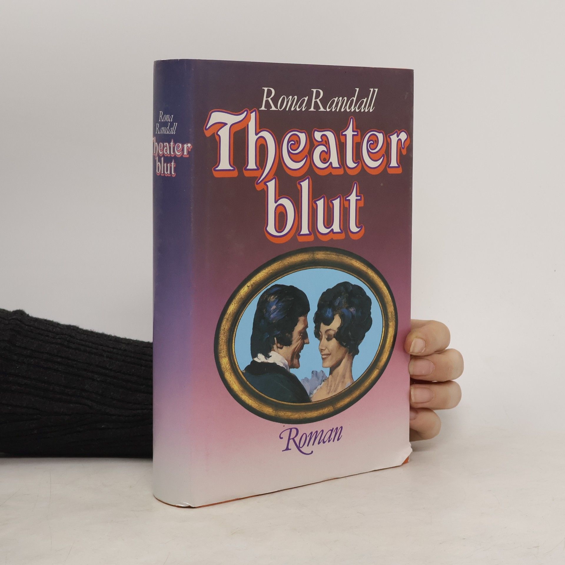 Rhona Randall Theater blut