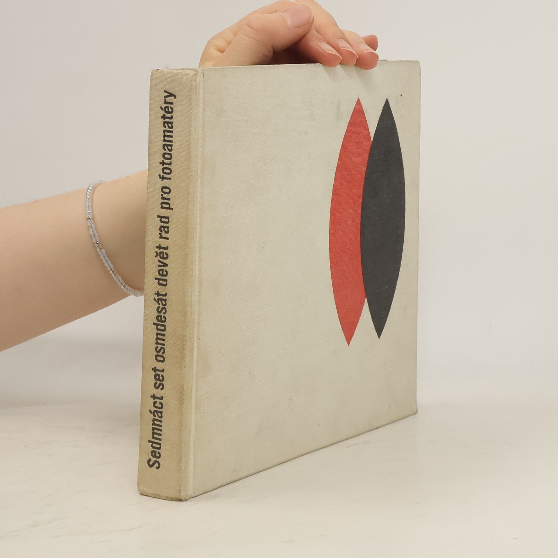 Erich Einhorn Sedmnáct set osmdesát devět rad pro fotoamatéry