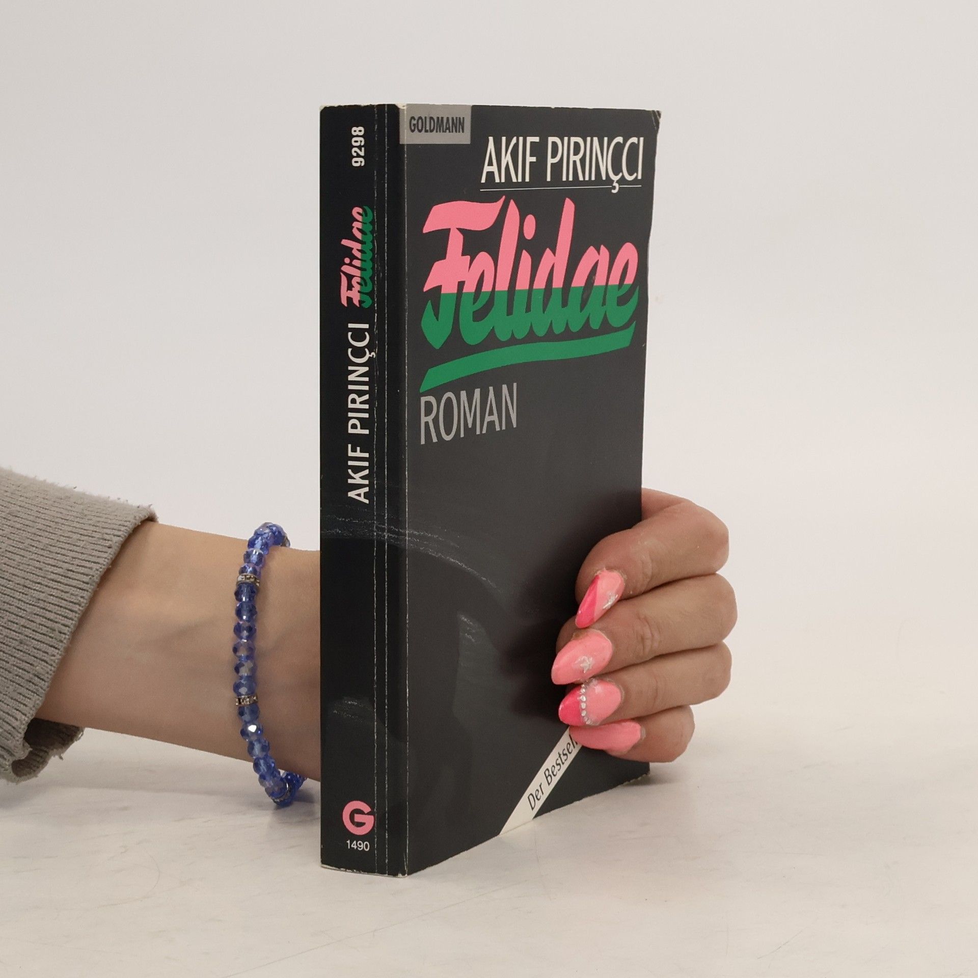 Akif Pirinçci Felidae