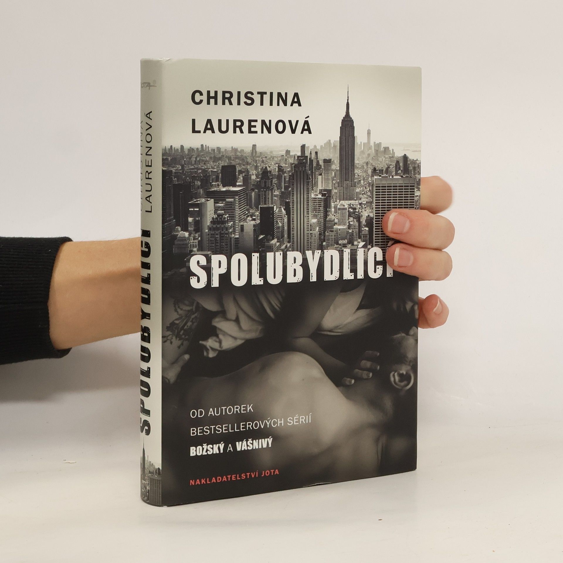 Christina Laurenová Spolubydlící