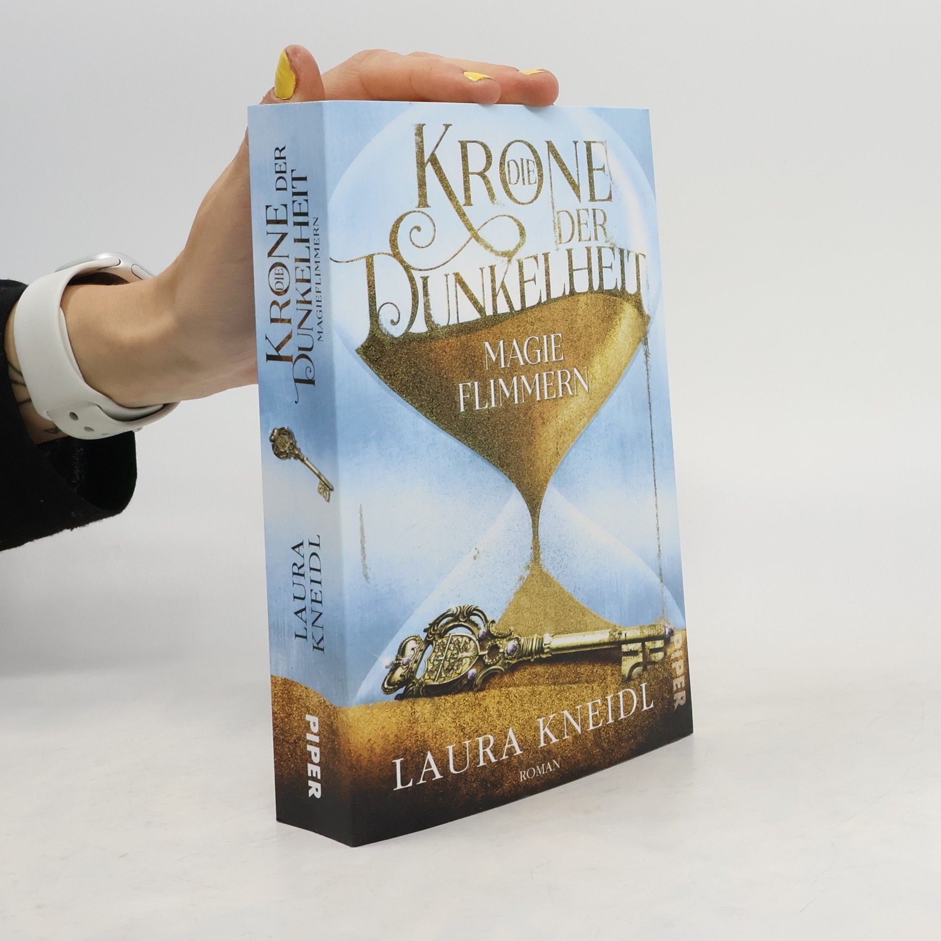 Laura Kneidl Magieflimmern