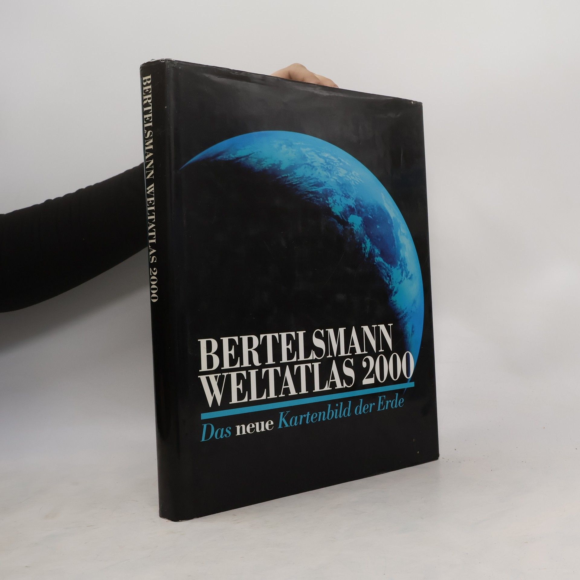 Ambros Brucker Bertelsmann Weltatlas 2000. Das neue Kartenbild der Erde