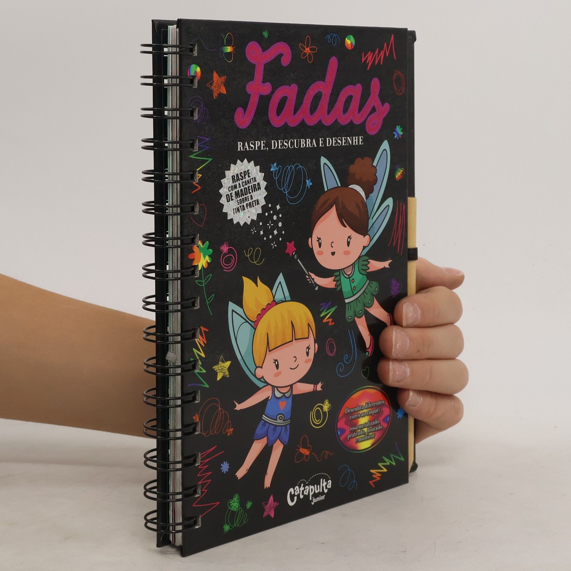 Collectif d'auteurs Fadas. Raspe, descubra e desenhe