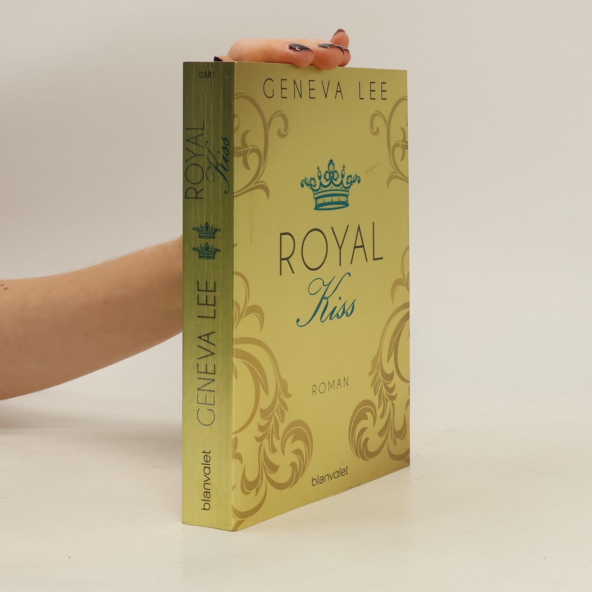 Geneva Lee Royal Kiss