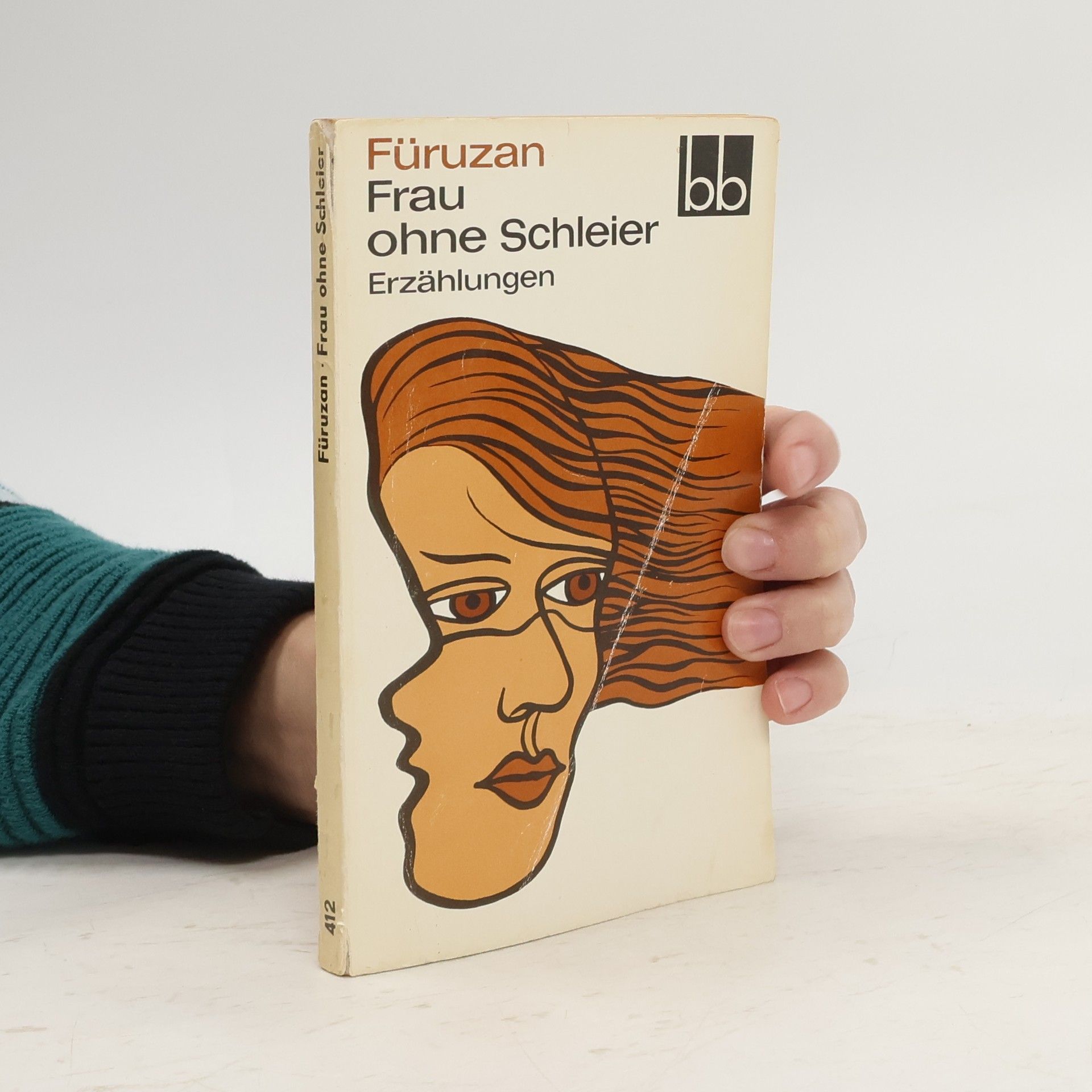 Füruzan Frau ohne Schleier