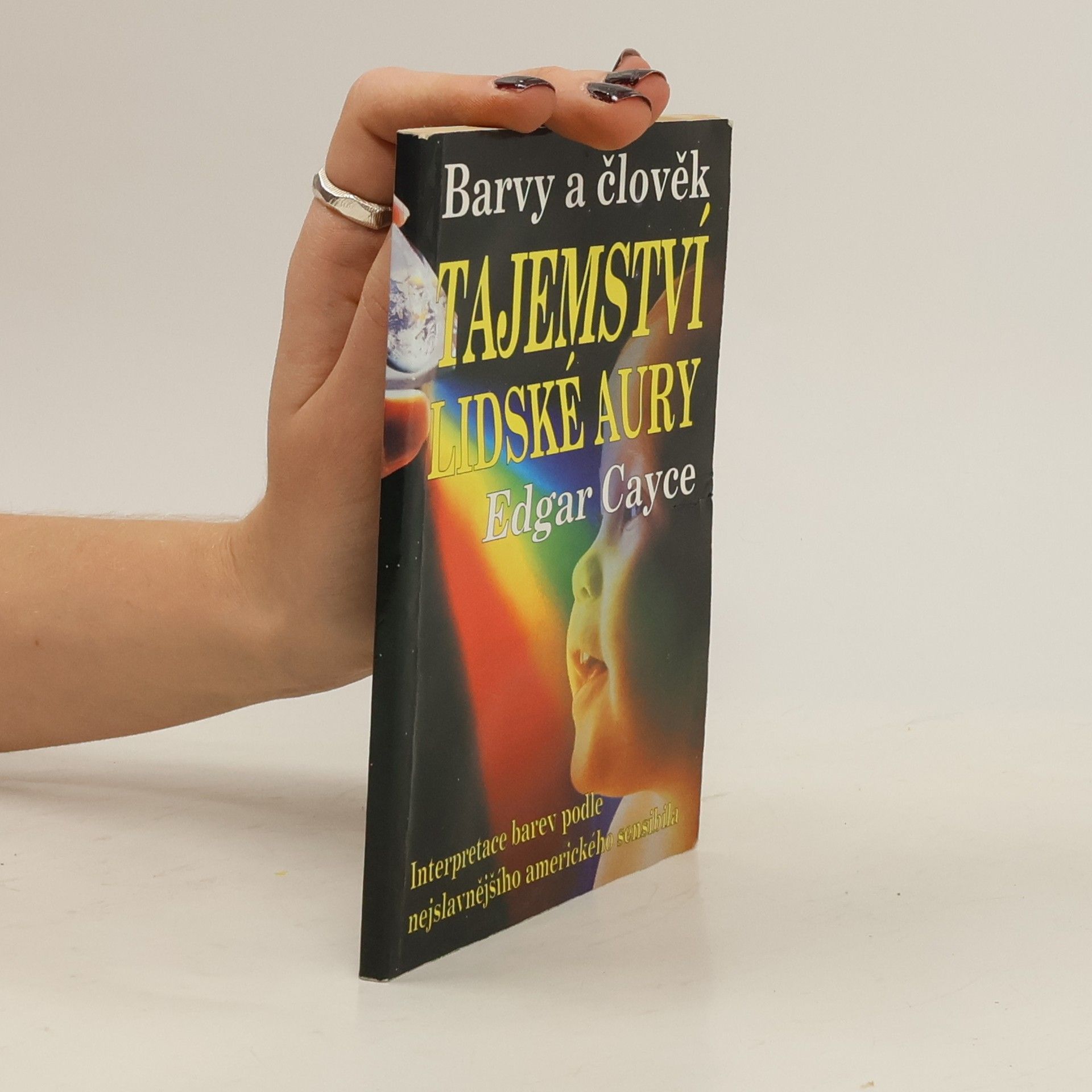 Stuart Gordon Tajemství lidské aury