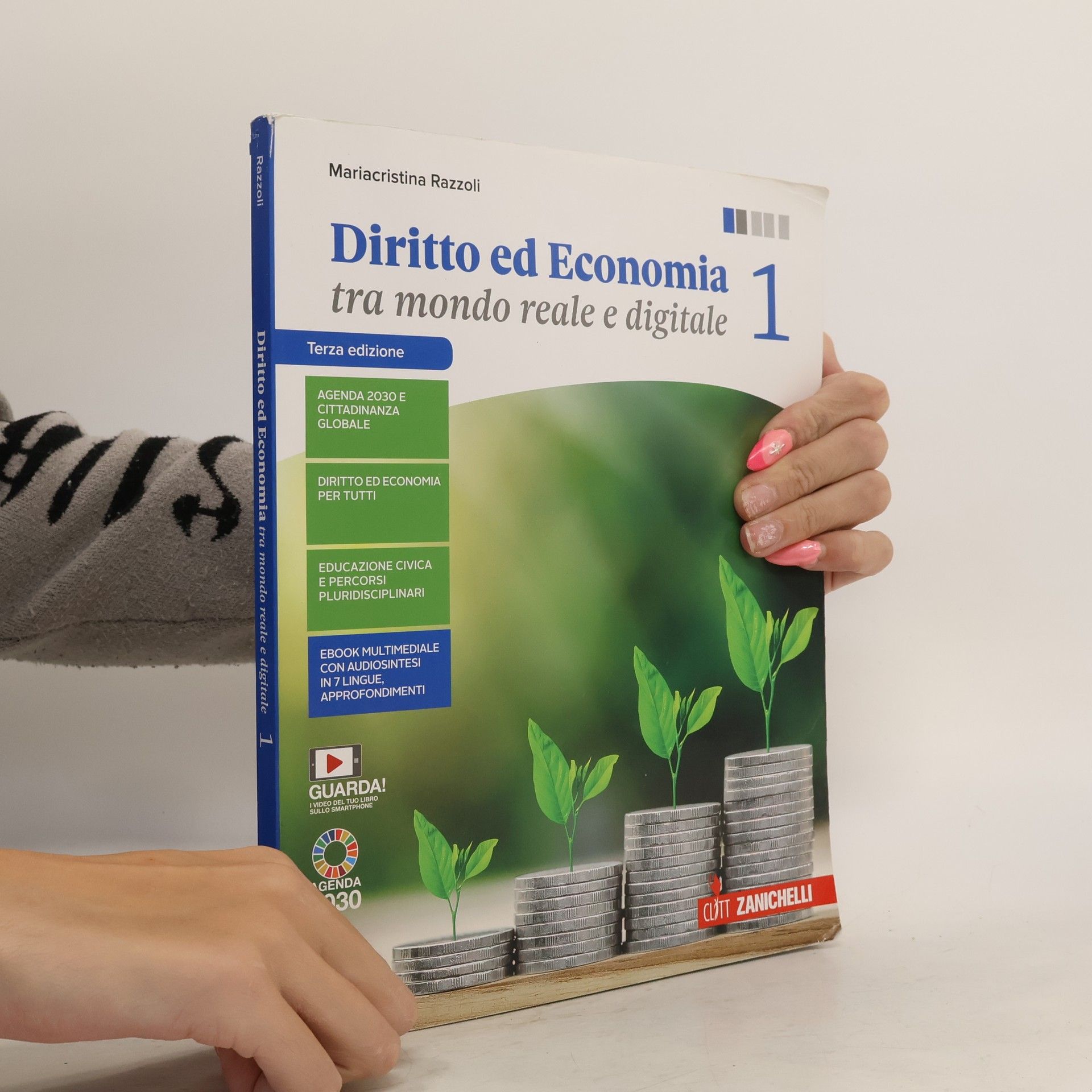 Mariacristina Razzoli Diritto ed Economia 1