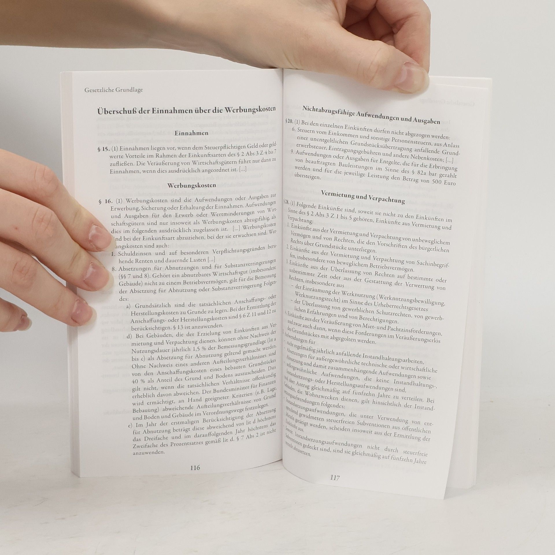 Various authors Immobilien und Steuern 2023