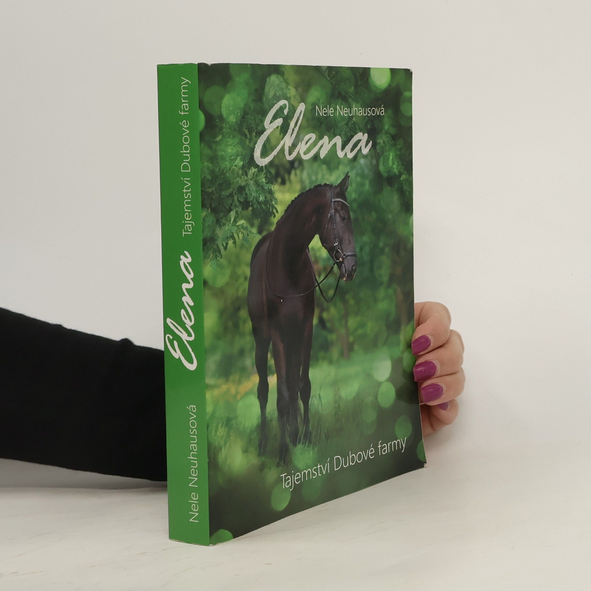 Nele Neuhaus Tajemství Dubové farmy