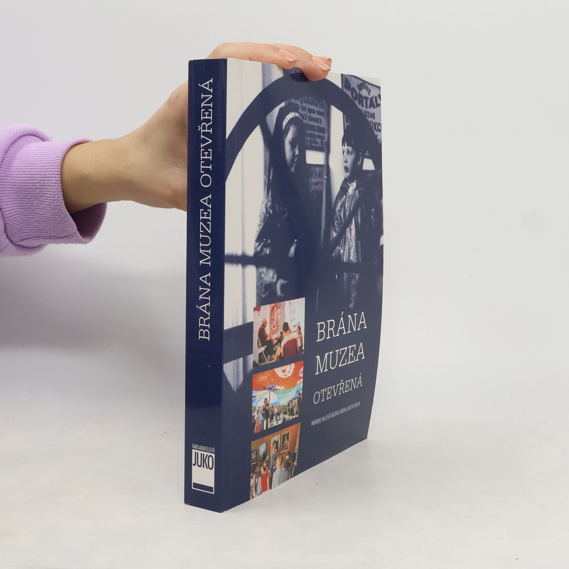 Brána muzea otevřená