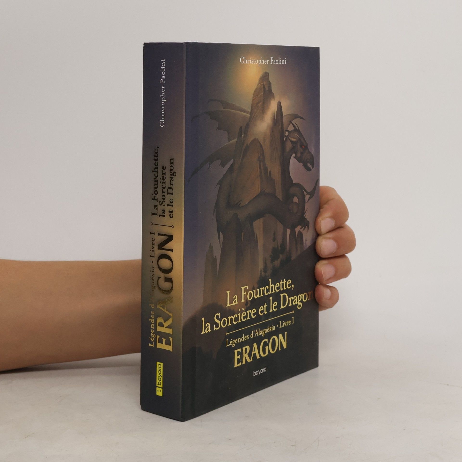 La fourchette, la sorcière et le dragon