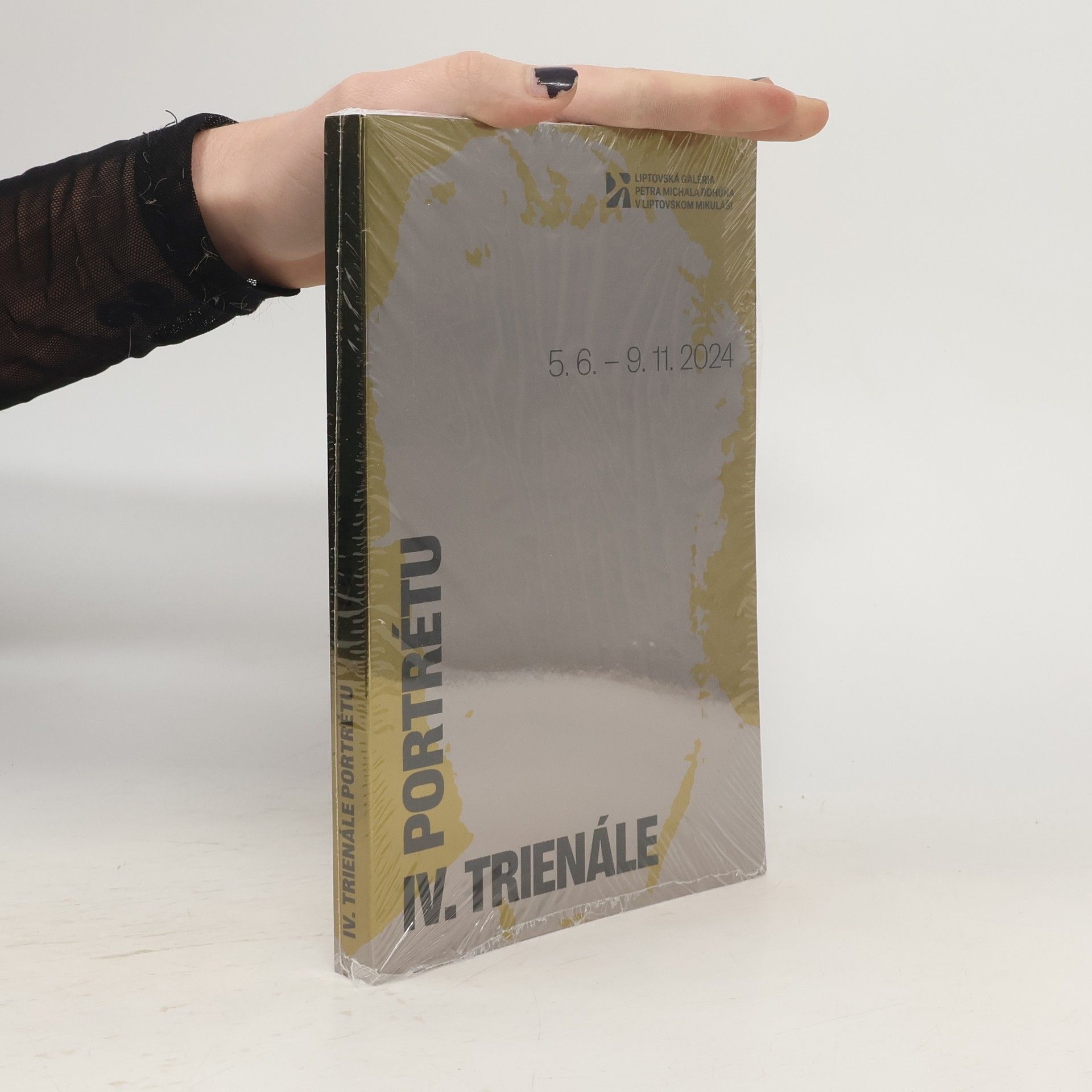 AA.VV. IV. trienále portrétu