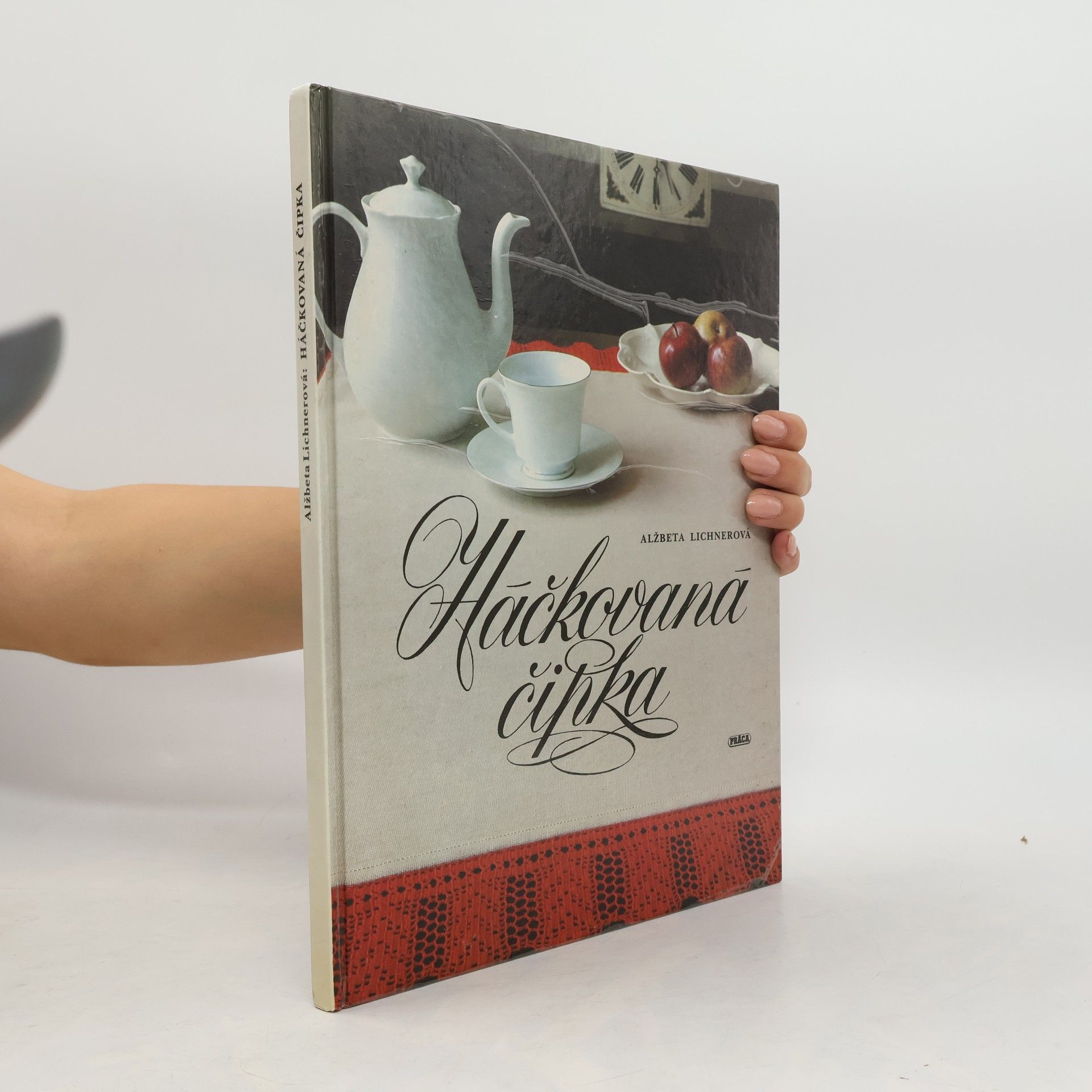 Alžbeta Lichnerová Hačkovaná čipka