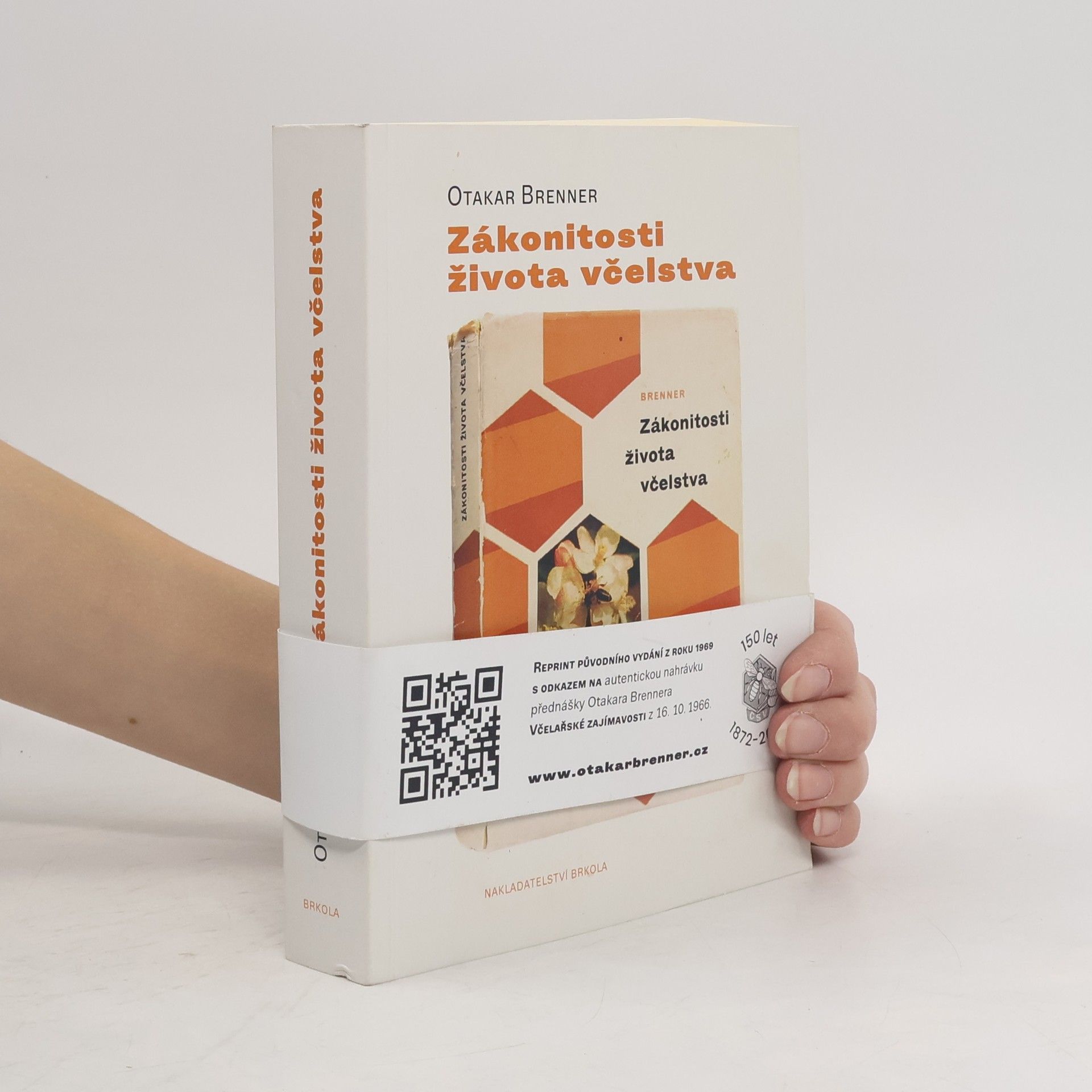 Zákonitosti života včel