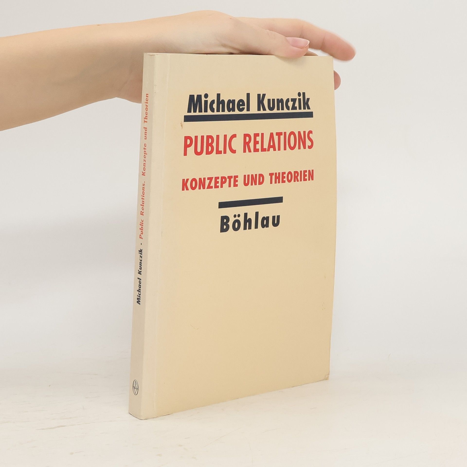 Michael Kunczik Public Relations