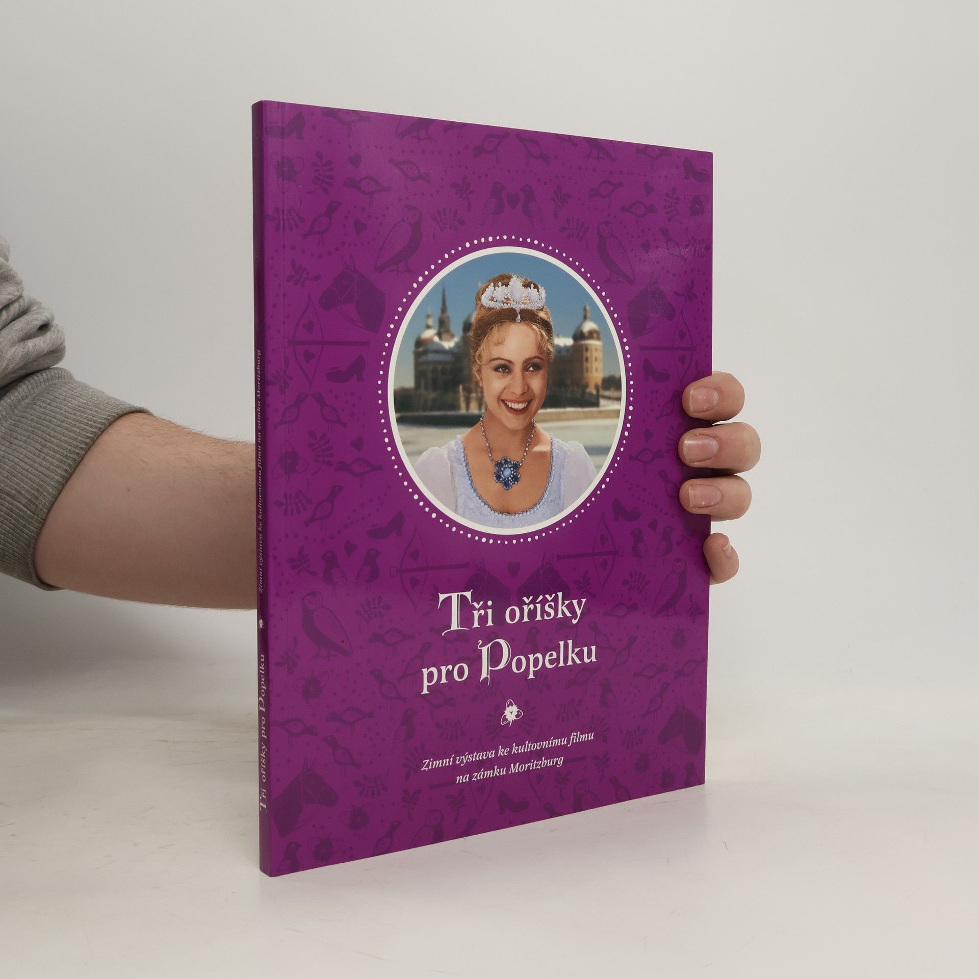 Tři oříšky pro Popelku