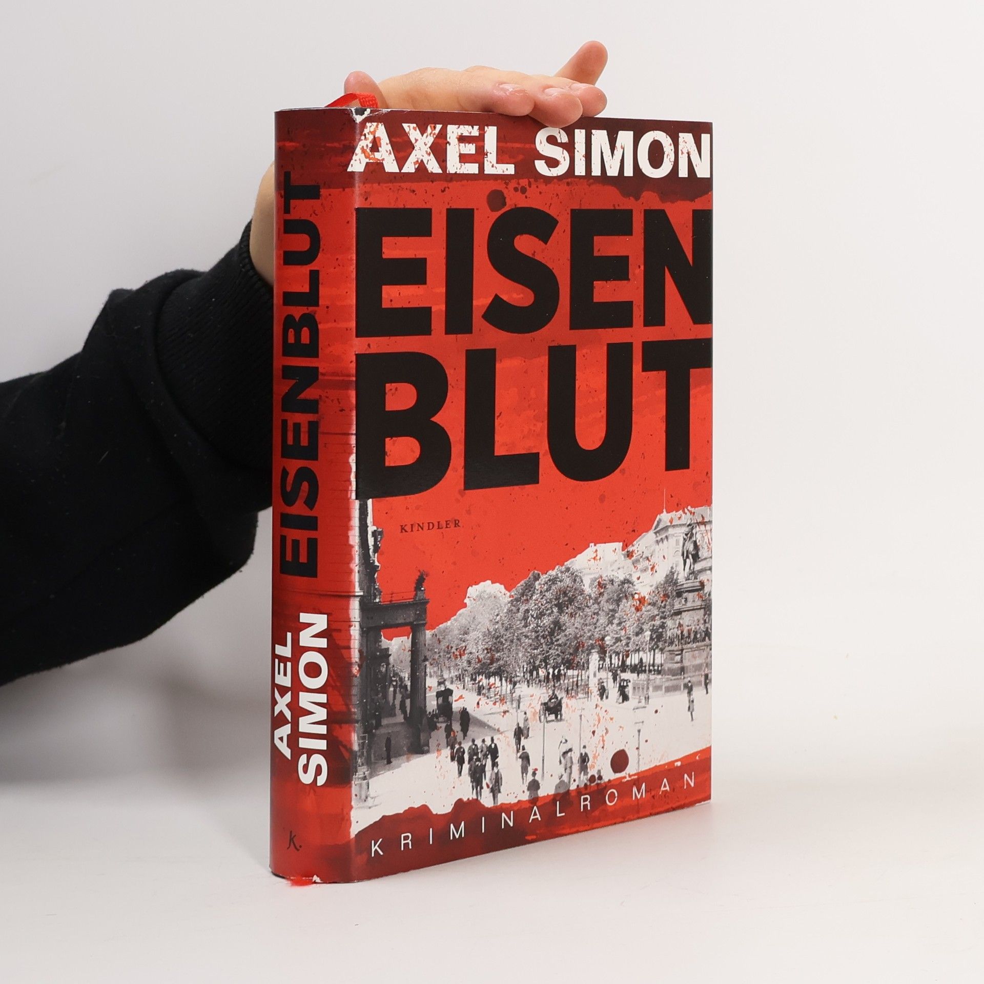 Axel Simon Eisenblut