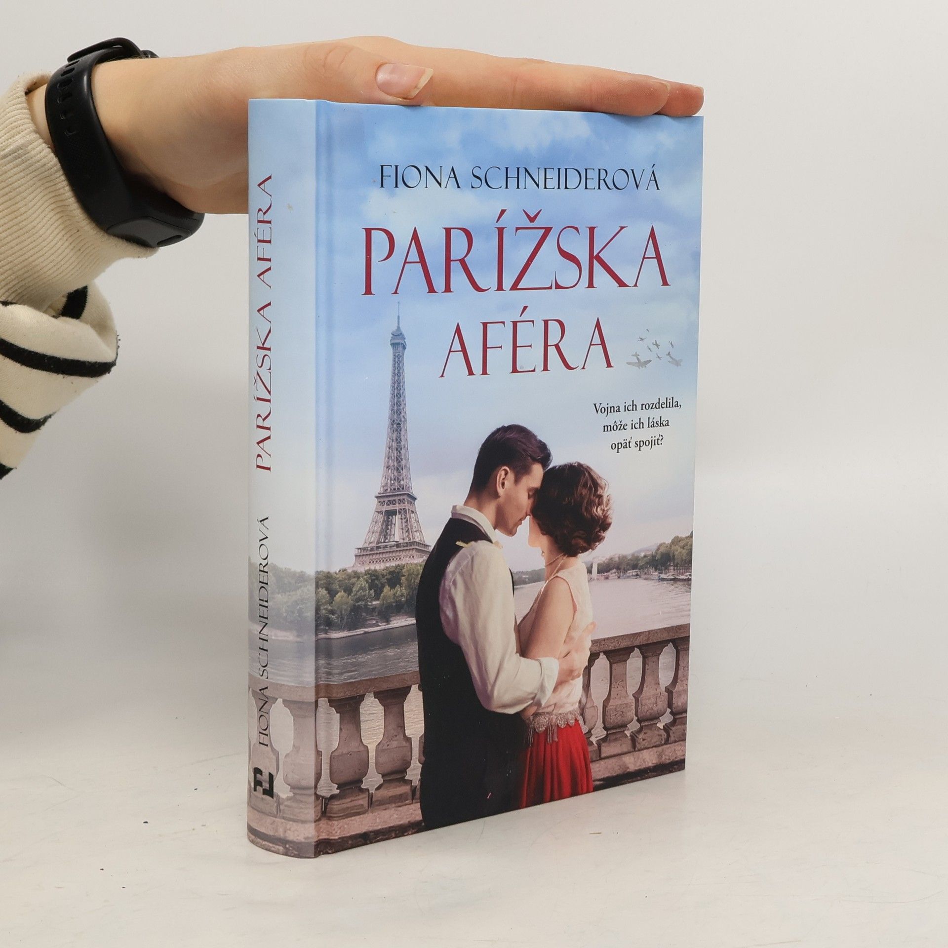 Fiona Schneider Parížská aféra