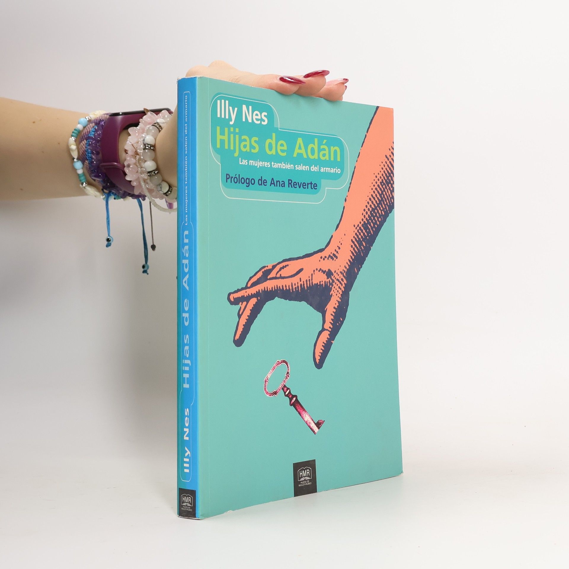 Illy Nes Hijas de Adán