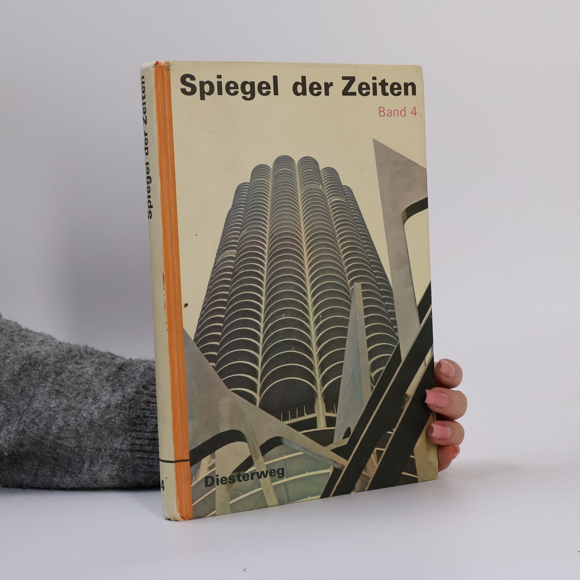 Autorenkollektiv Spiegel der Zeiten. Band 4