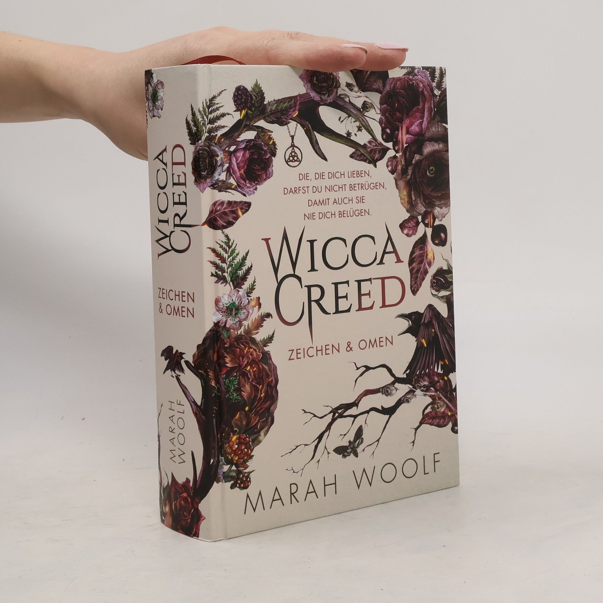 Marah Woolf WiccaCreed. Zeichen & Omen