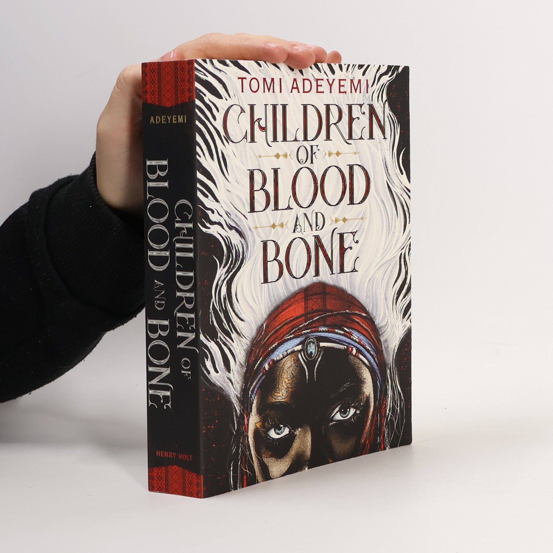 Tomi Adeyemi Children of Blood and Bone