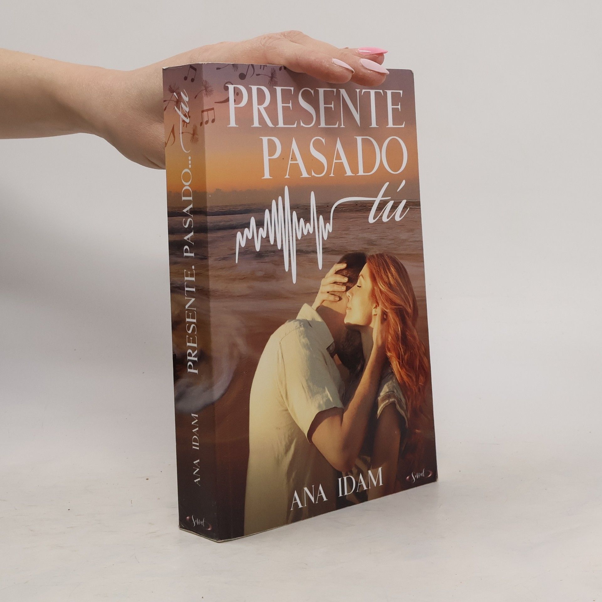 Ana Idam Presente. Pasado... Tú.