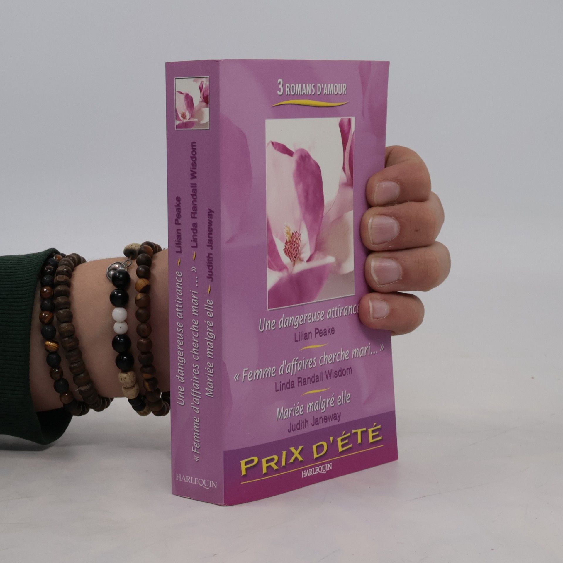 Lilian Peake Une dangereuse attirance; Femme d'affaires cherche mari; Mariée malgré elle